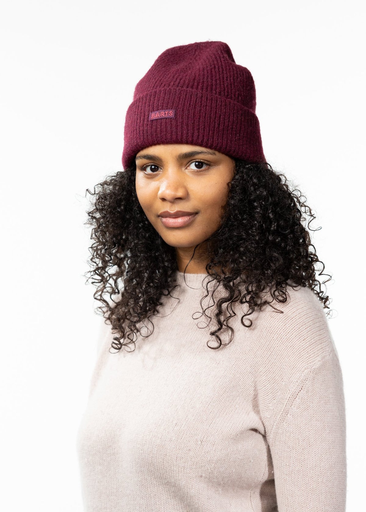 Ardelve Beanie (Red Aubergine)