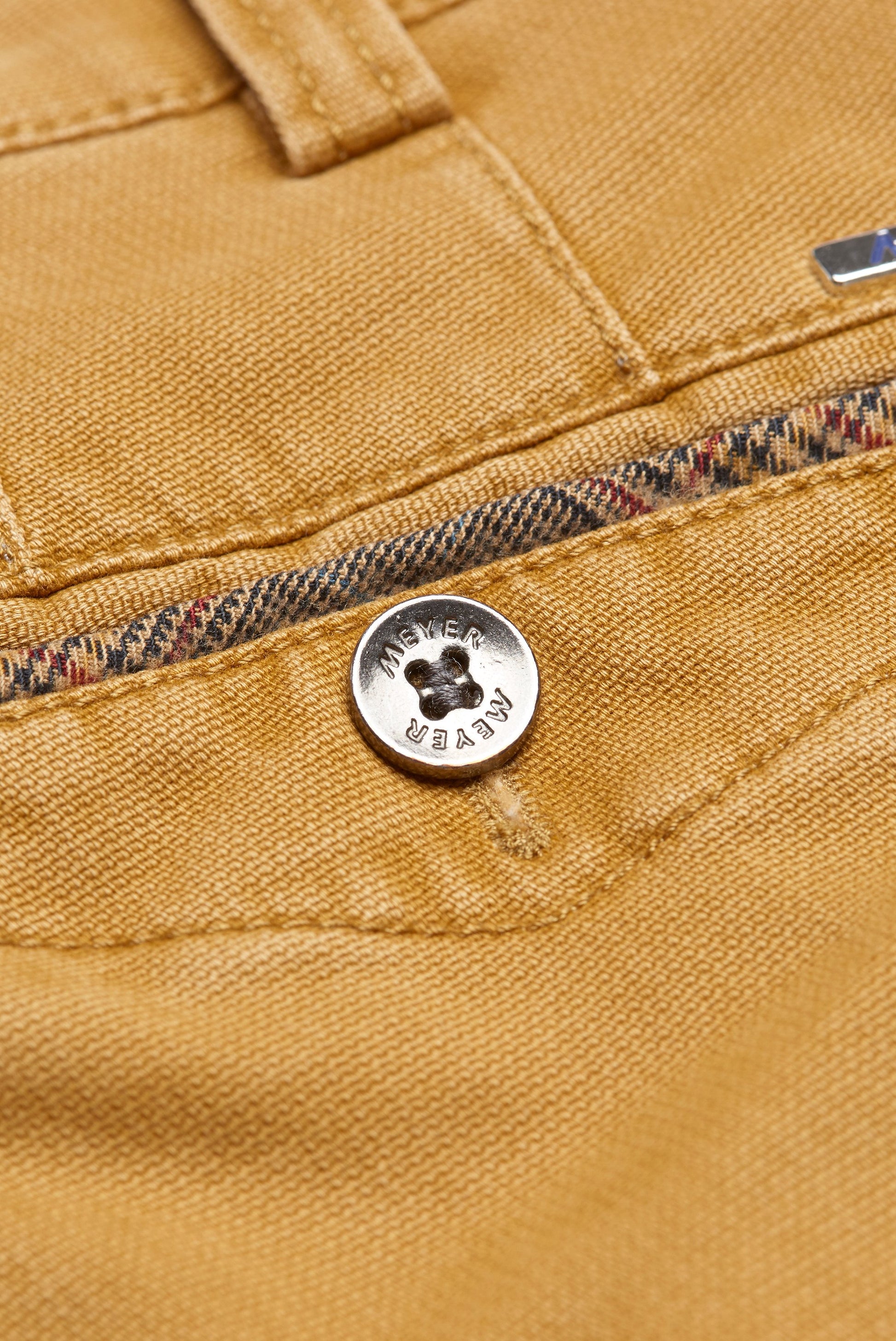 Chicago 2-5568-19 (Camel)