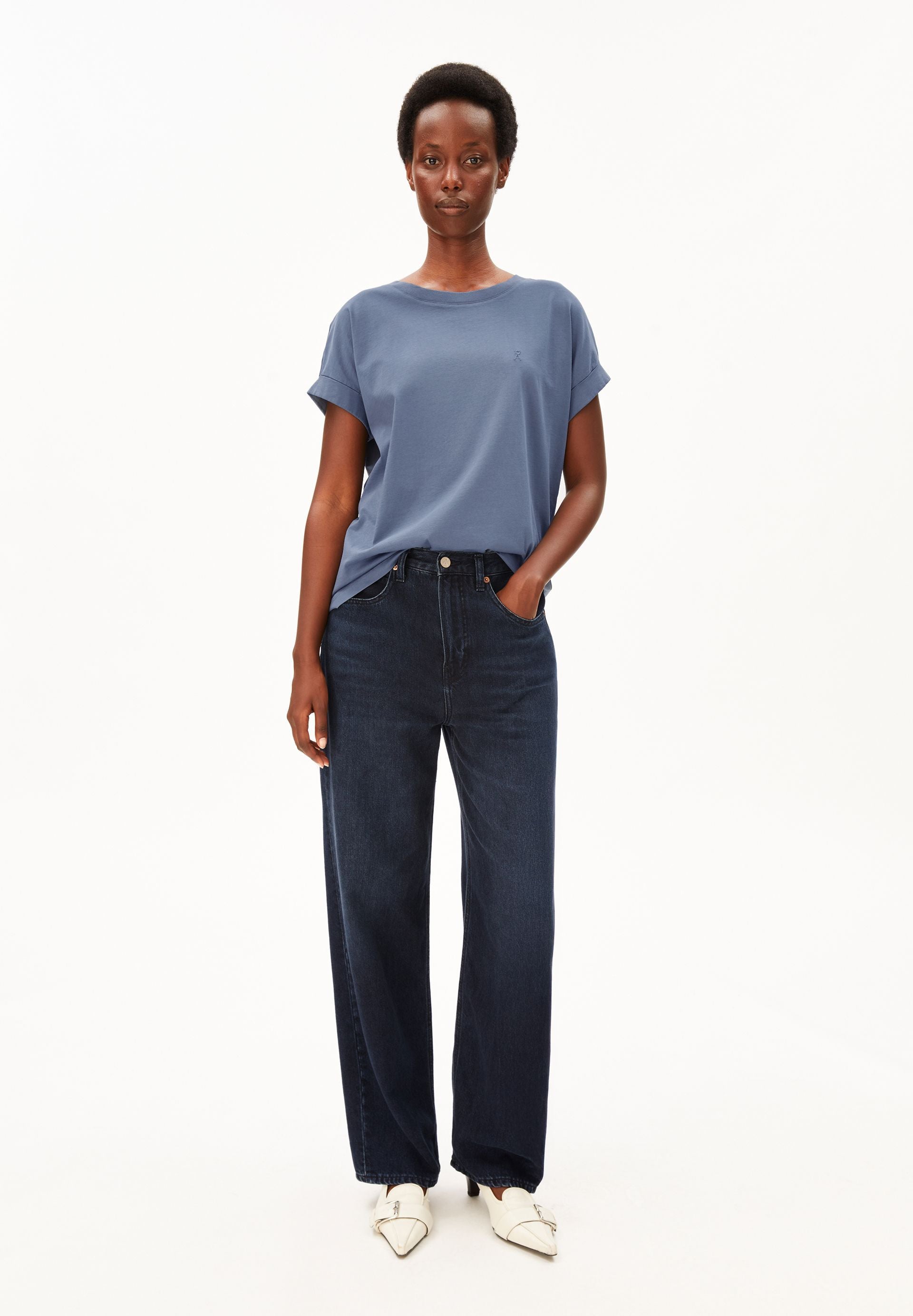 Idaara T-shirt (Dusty Moon)