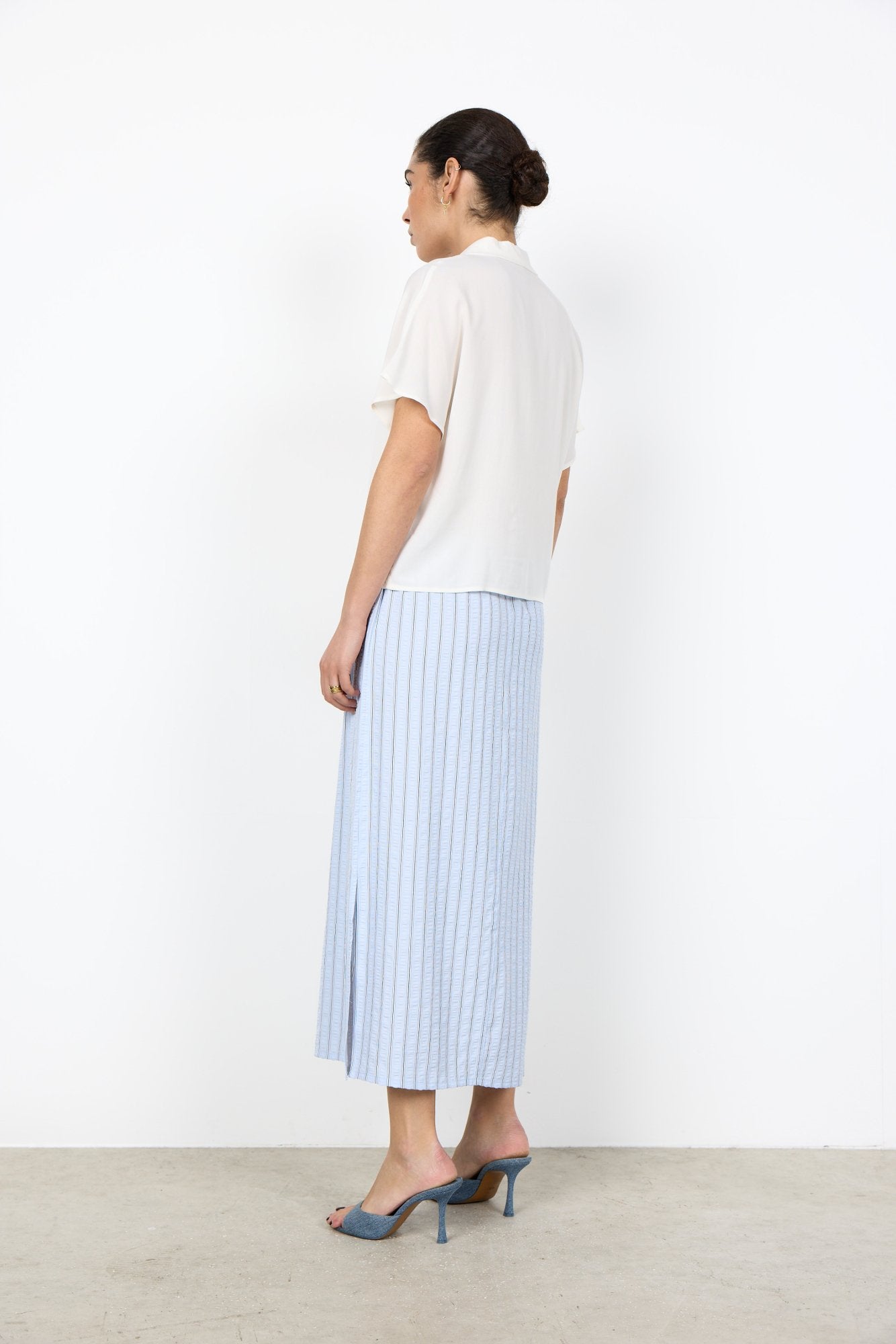 Sc-radia 69 (Offwhite)