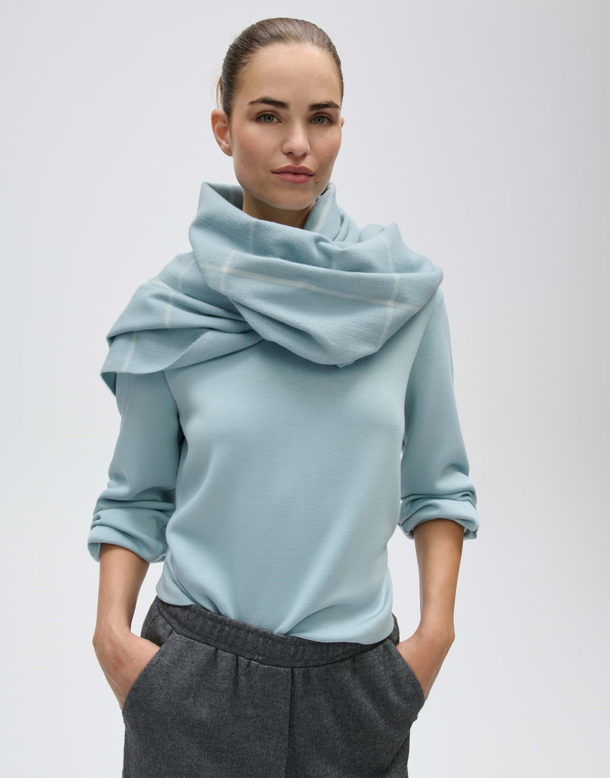 Avidane scarf (Dusty Aqua)