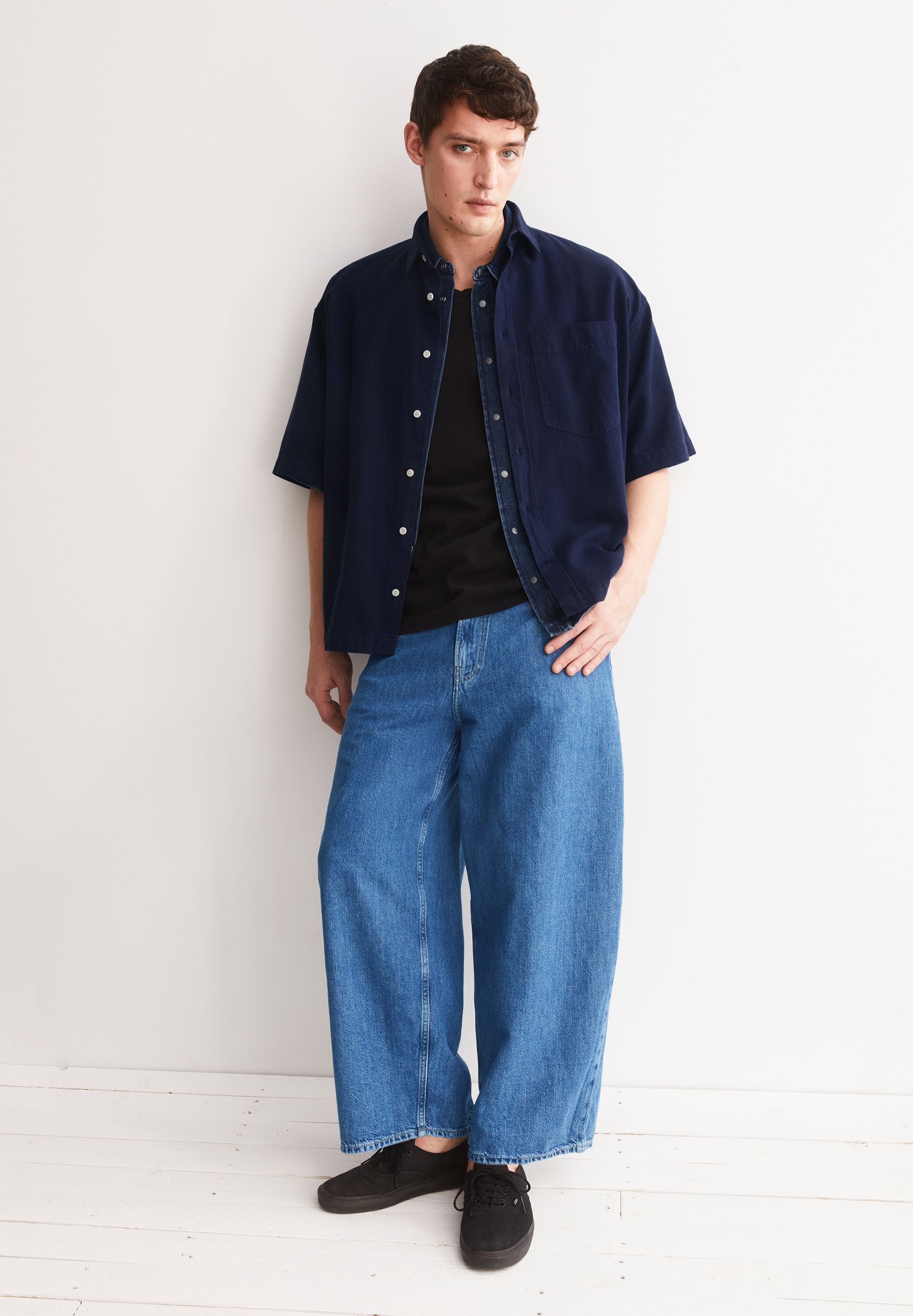 Cotton Lino Shortsleeve Shirt (Tinted Navy)