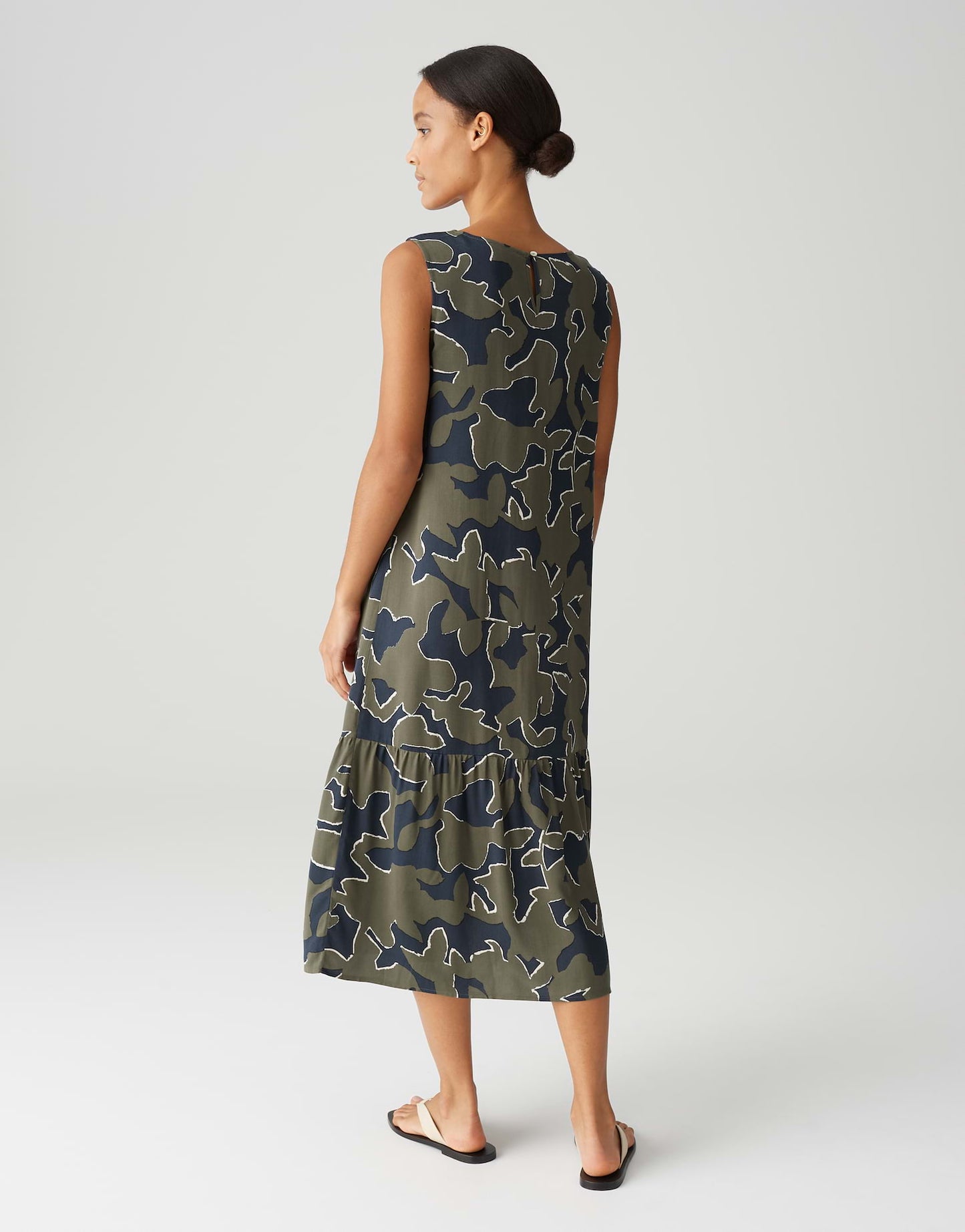 Wicy wildflower (Coal Blue)