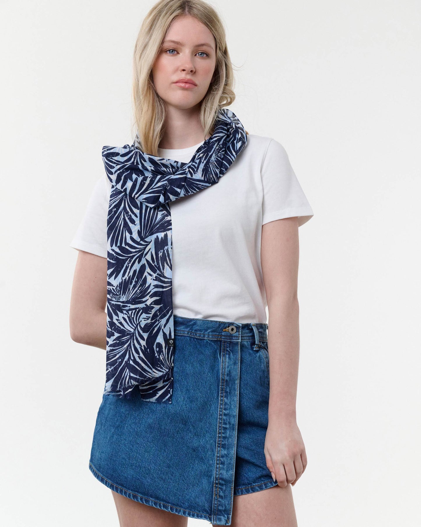 Schal Schal mit Palmenblatt-Design aus reiner Baumwolle (True Blue)
