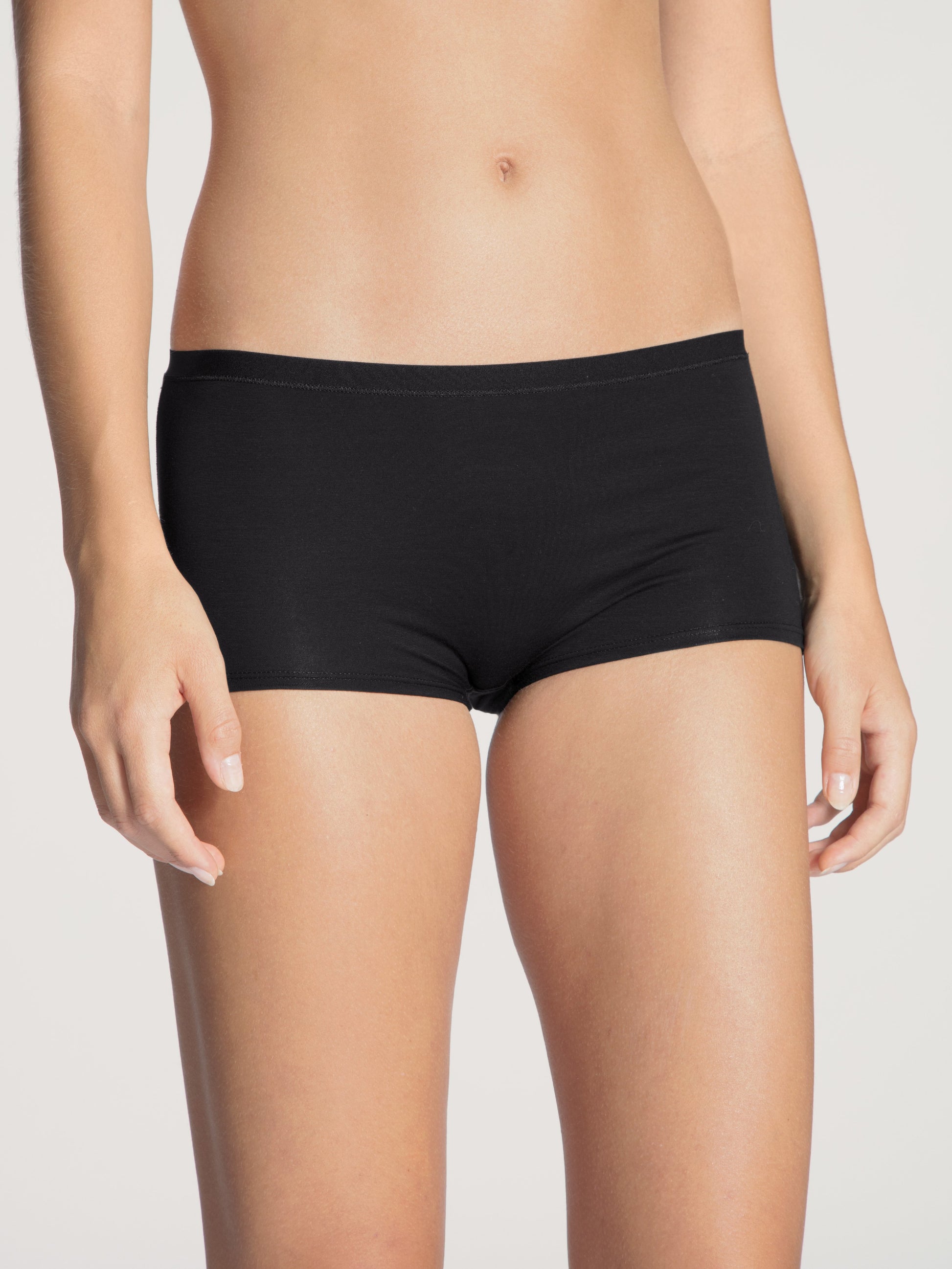 Panty, regular cut (Schwarz)