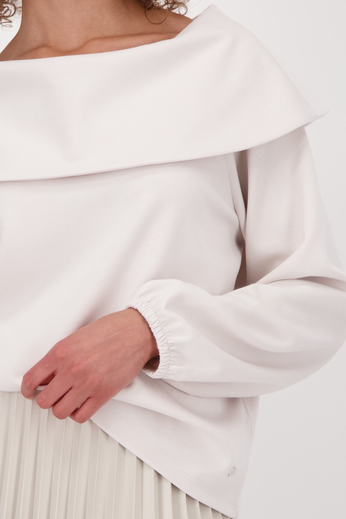 Sweatshirt (Oat Milk)