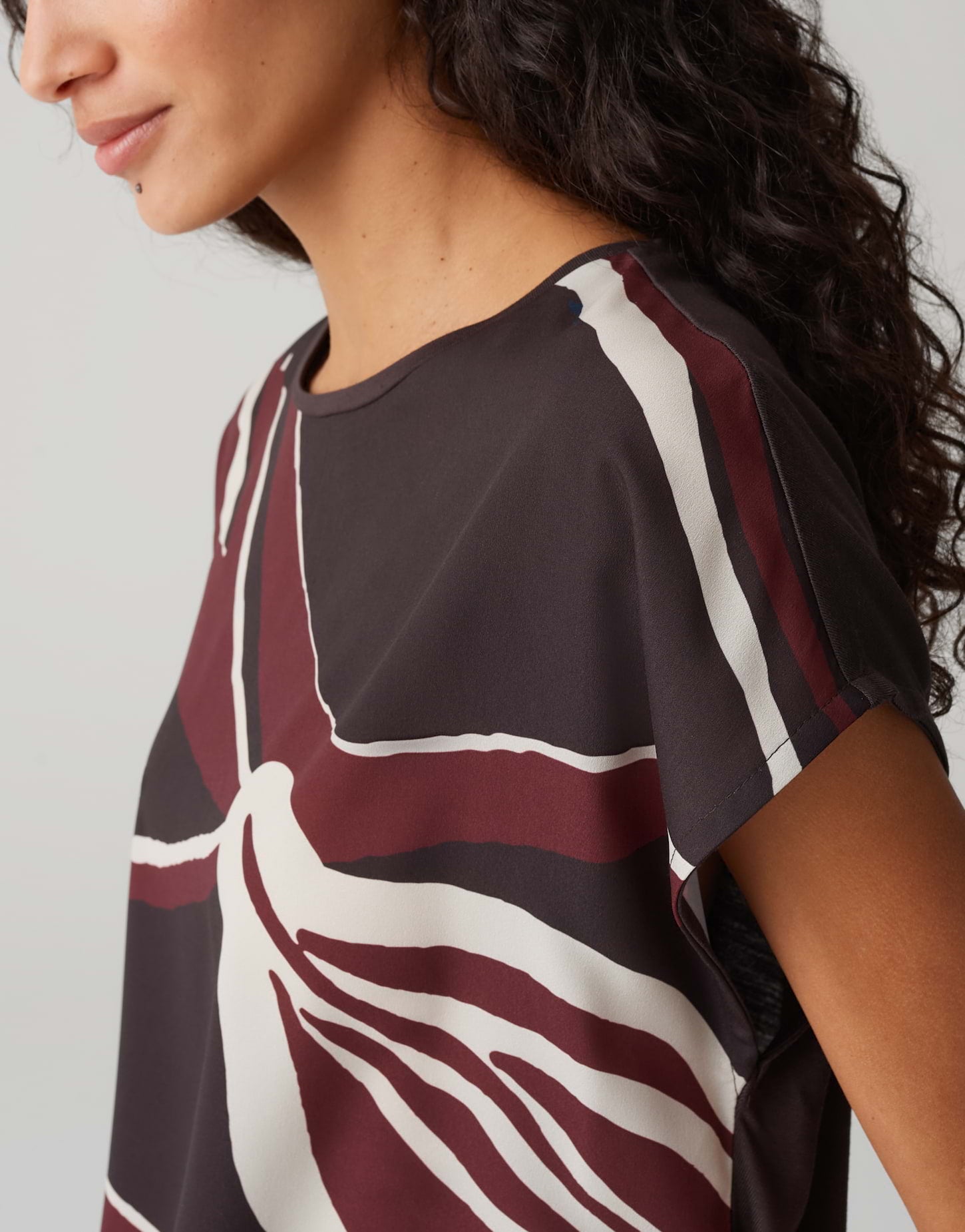 Sopika print (Midnight Brown)