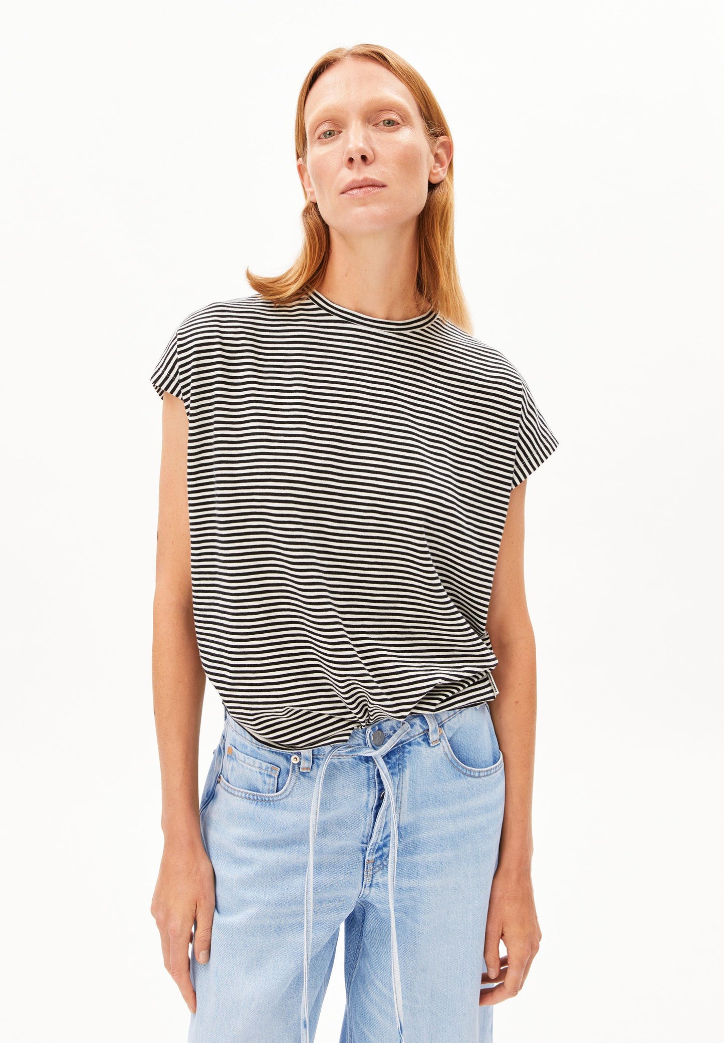 Gestreiftes Jersey T-shirt (Black-oatmilk)
