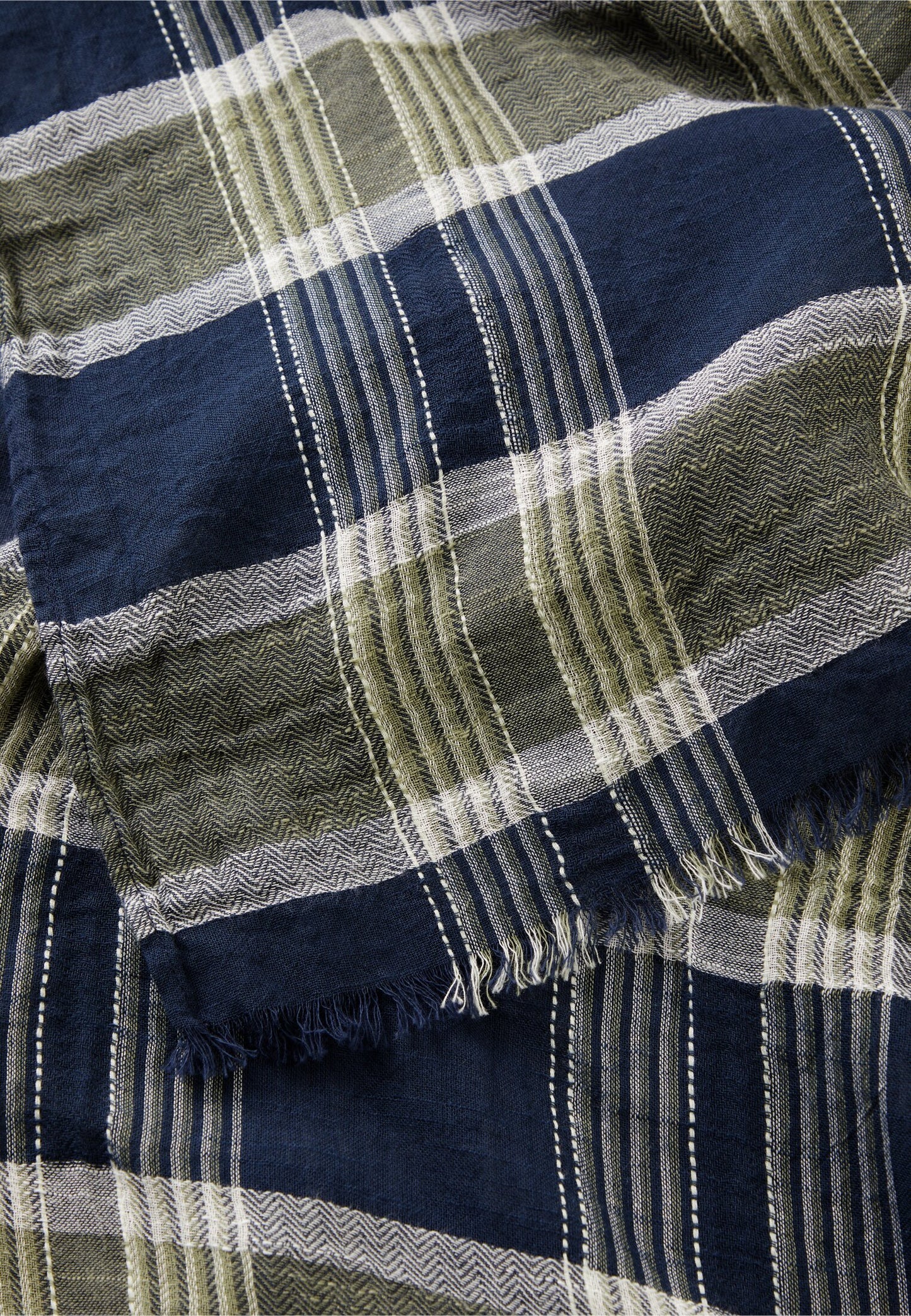 Schal aus Organic Cotton (Dusty Khaki)