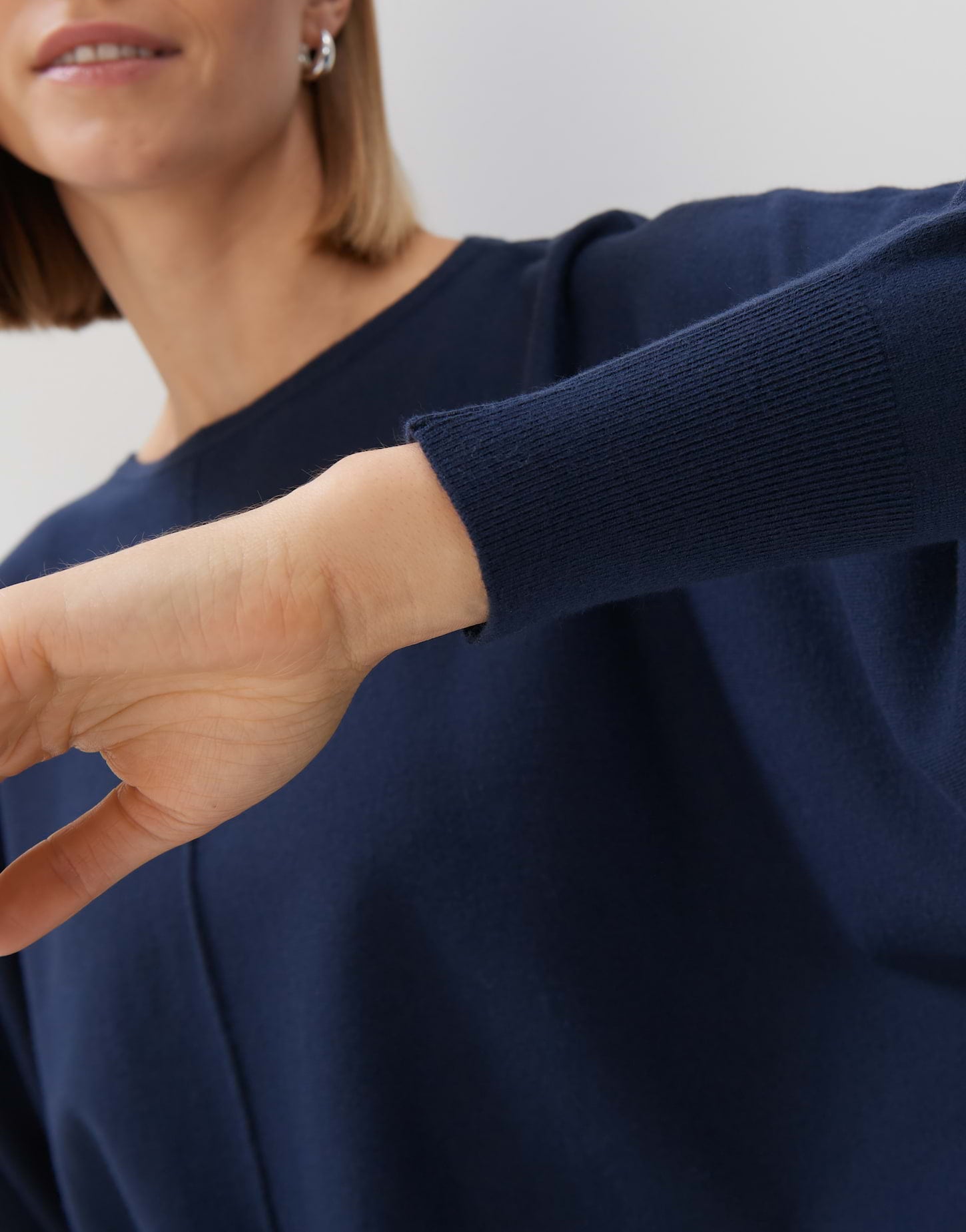 Taliya detail (Ocean)