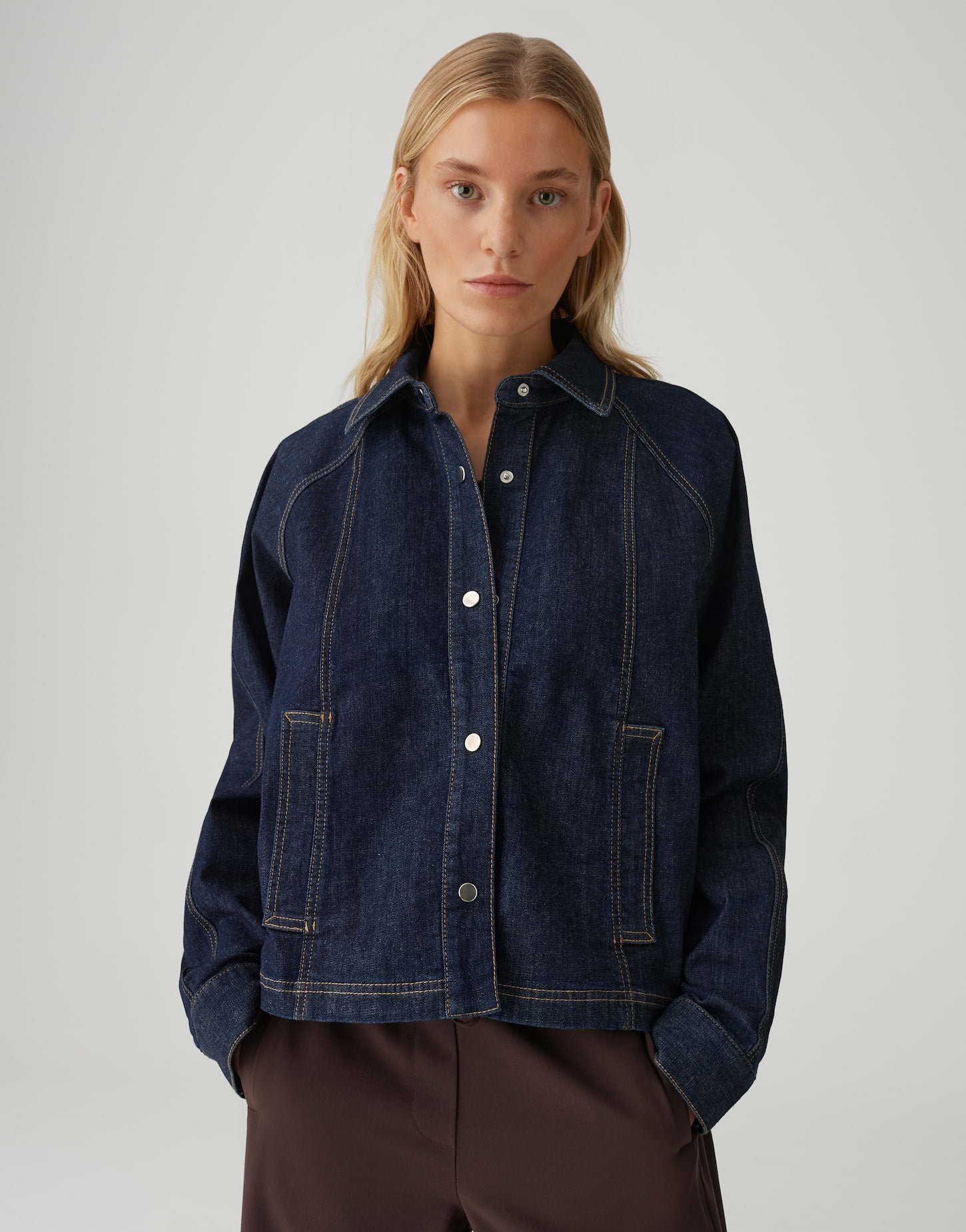 Jovena (Dark Bold Blue)