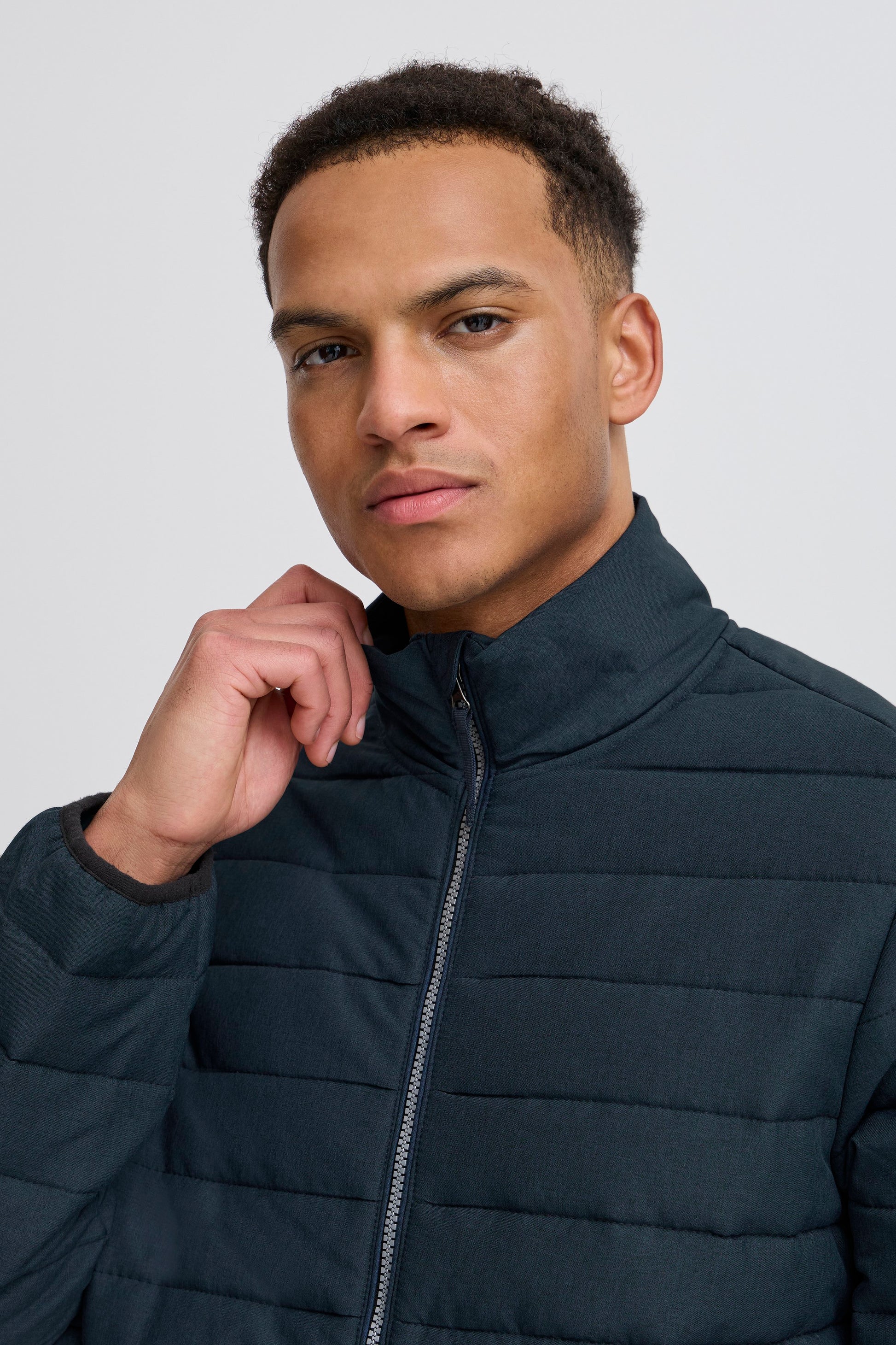 BHEDMAR puffer with stand collar (Dress Blue Me)