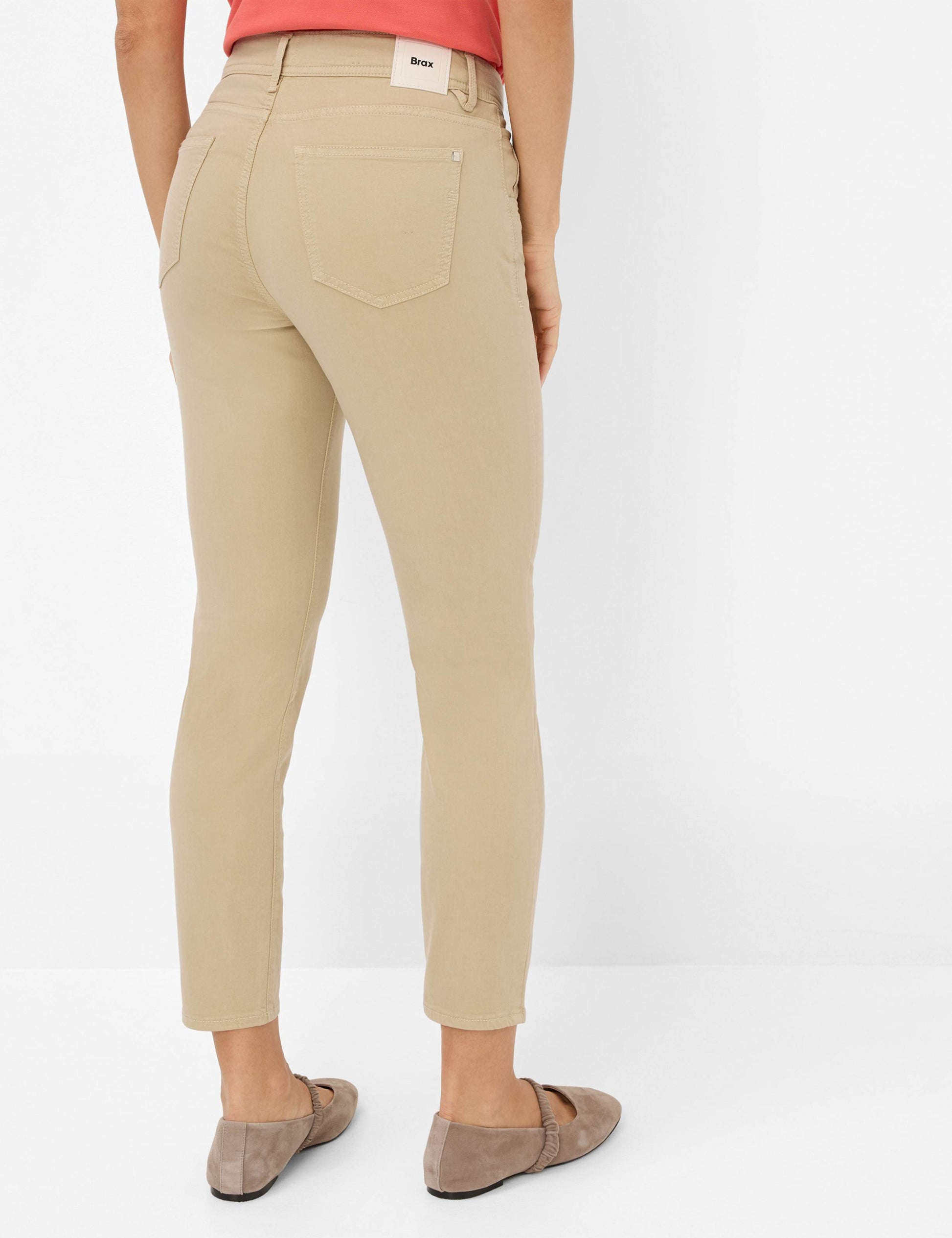 Style Shakira S (Almond)