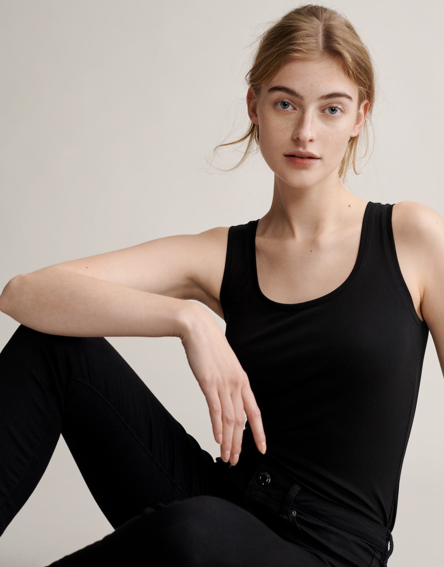 Imilia (Black)