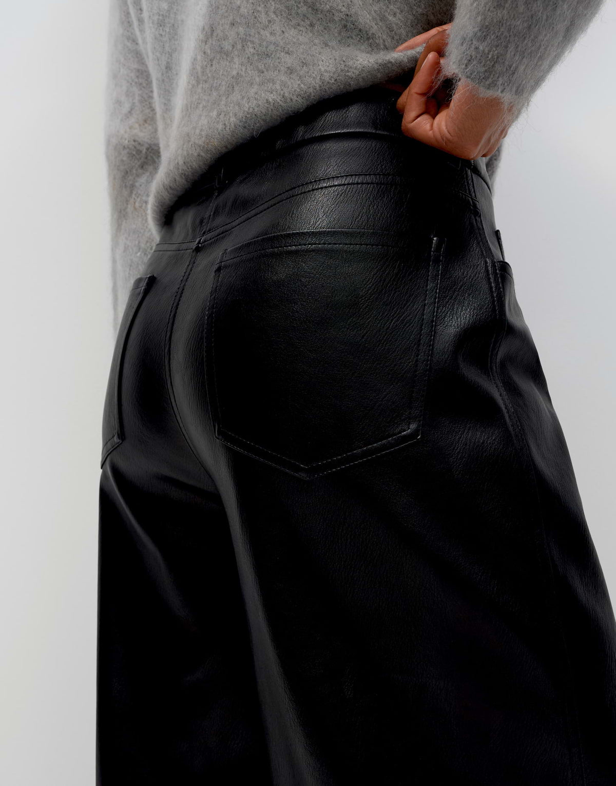 Maiga edit (Black)