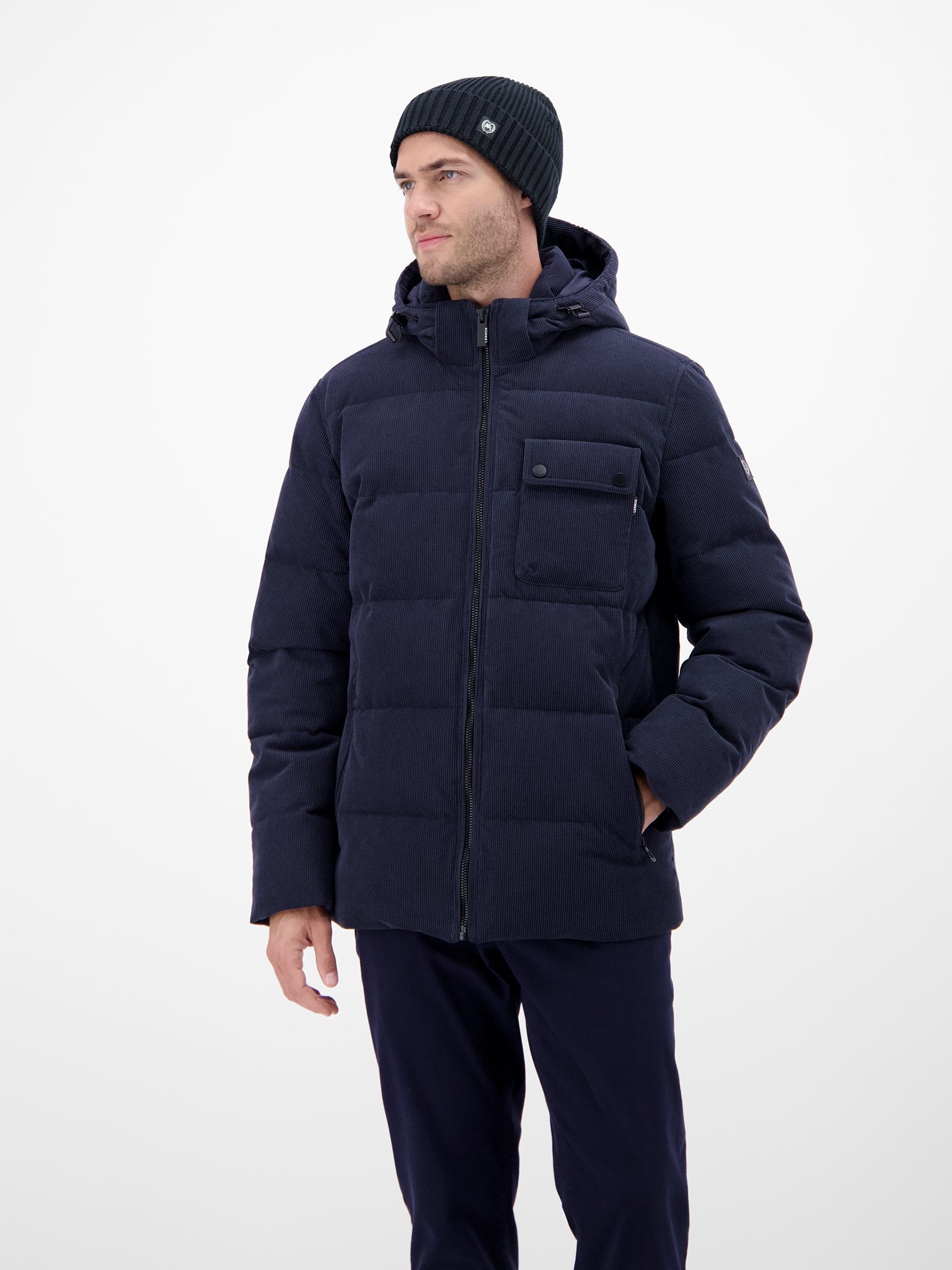 Cap                               0 (Classic Navy)