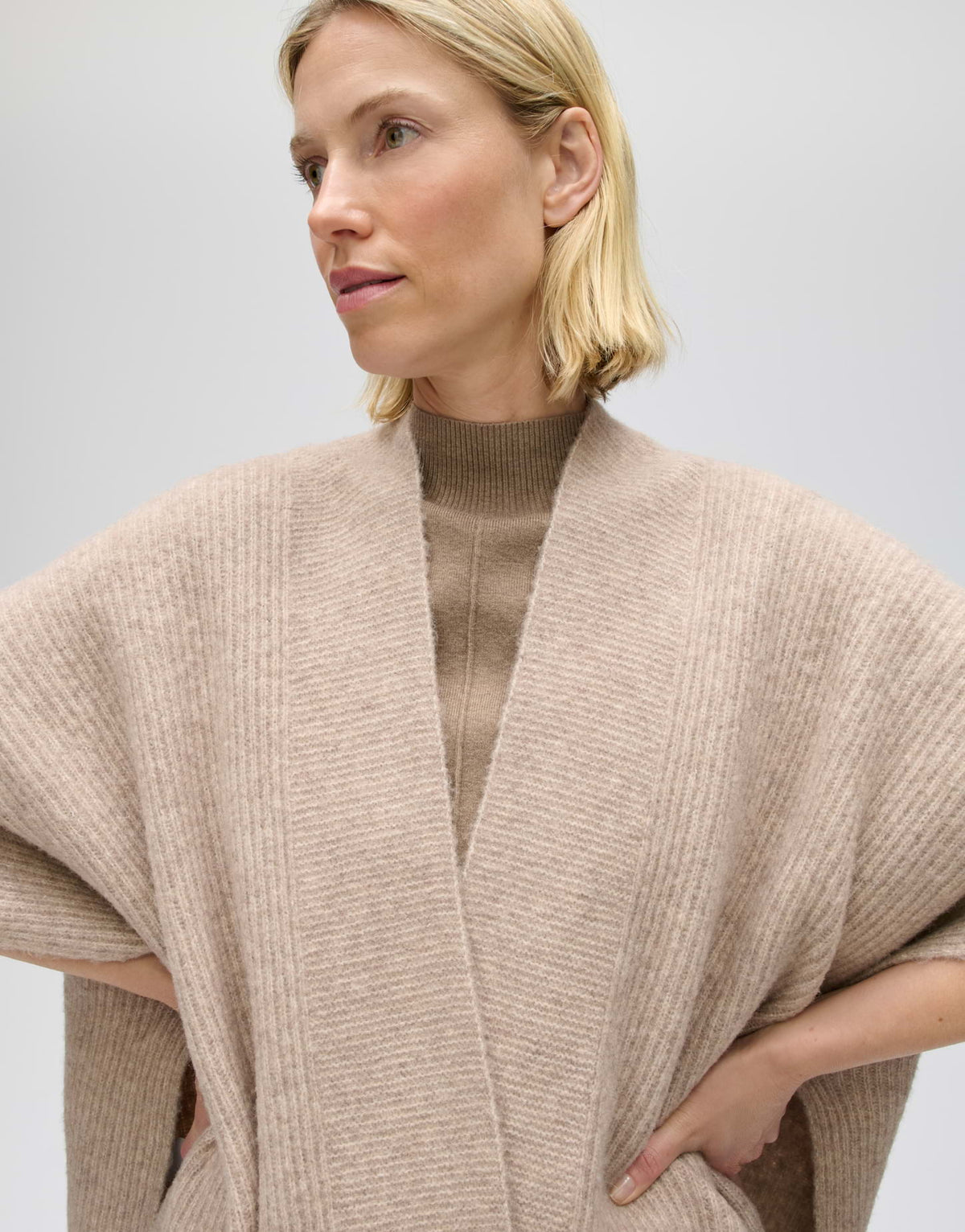 Ablanki cape (Light Mocca)