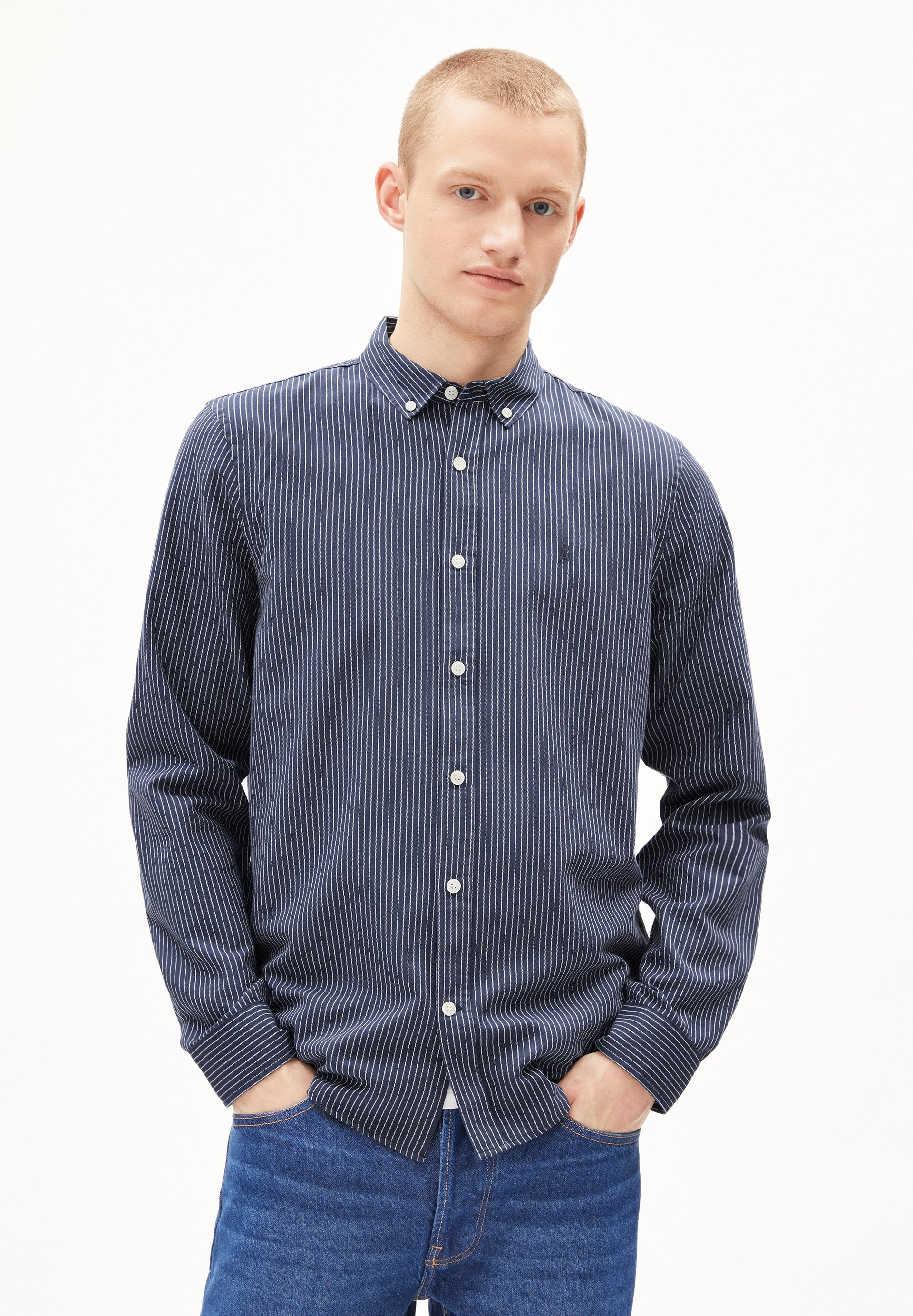 Quaasa Stripes (Night Sky-white)