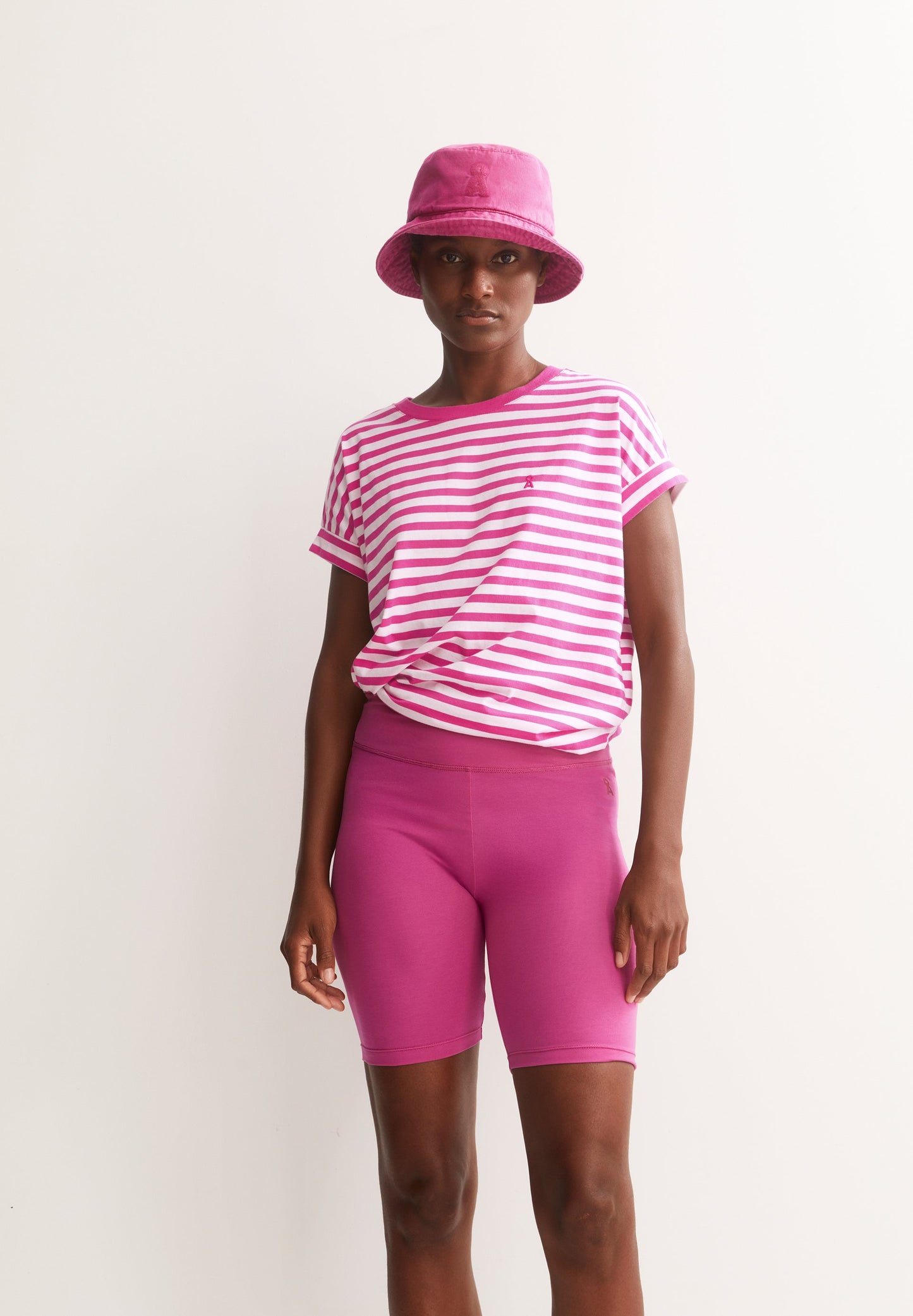Idaara Stripe T-shirt (White-very Berr)
