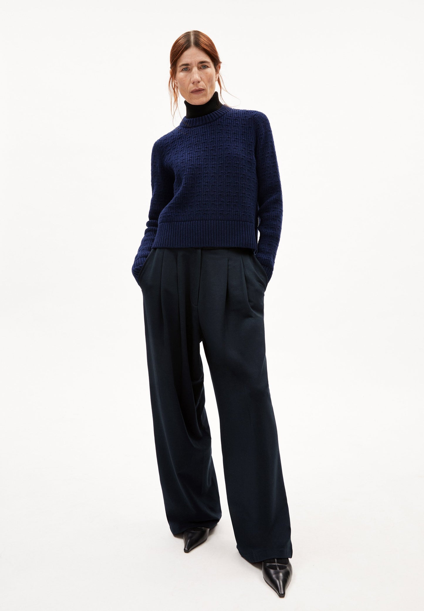 Fabiolaa (Deep Sea Blue)