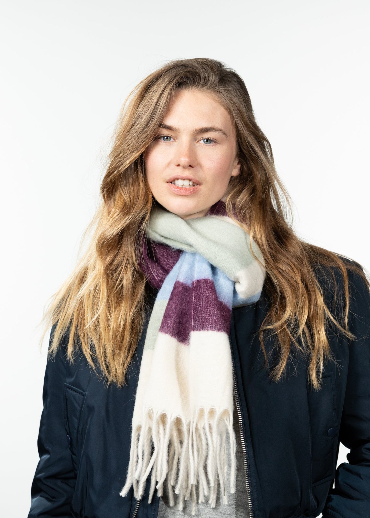 Eluzabeth Scarf (Red Aubergine)