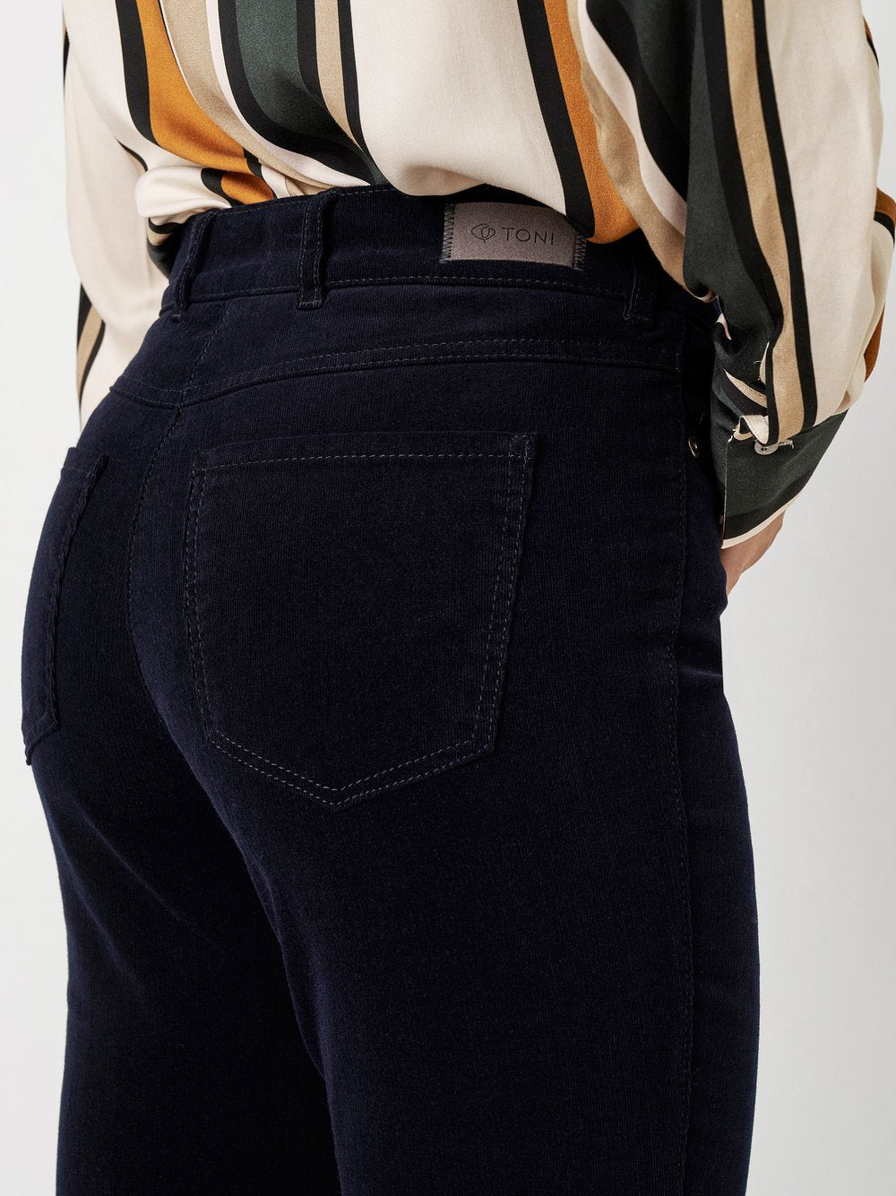 be loved (Dark Blue)