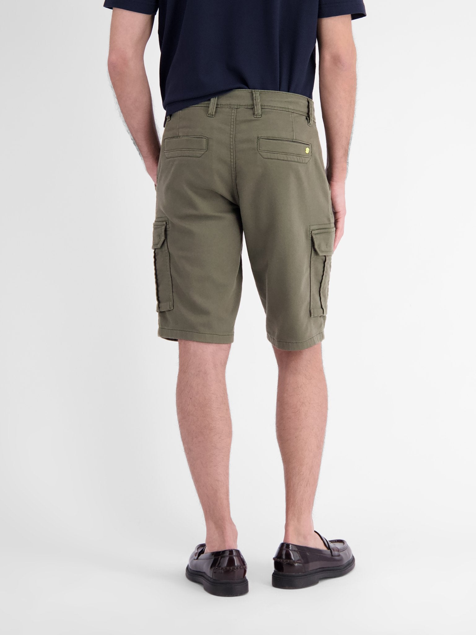 Bermuda (mit Tasche) (Nordic Olive)