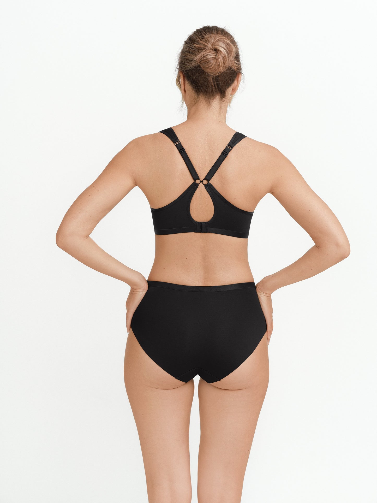 Beyond Basic - Taillenslip (Schwarz)