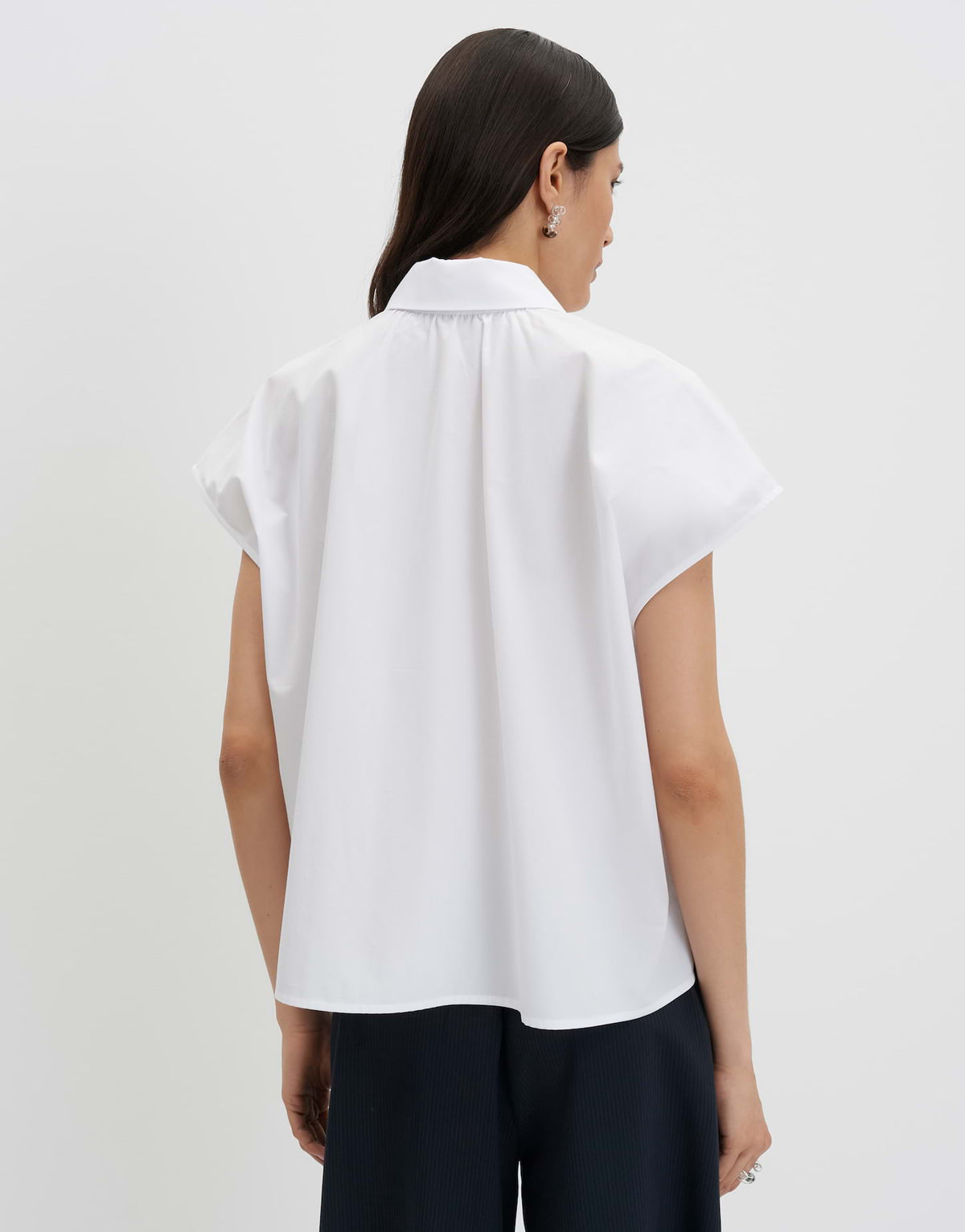 Zusanna (White)