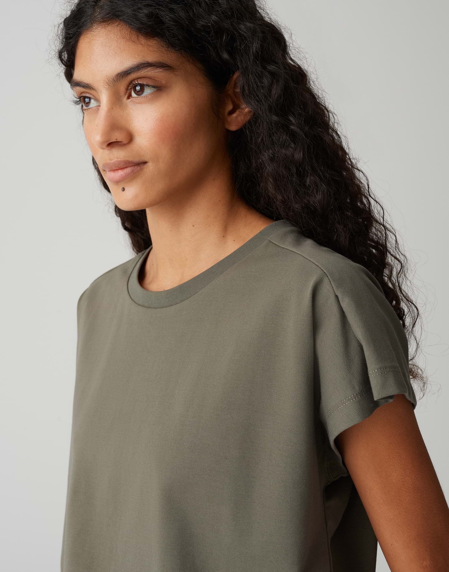 Sekundi (Olive Leaf)