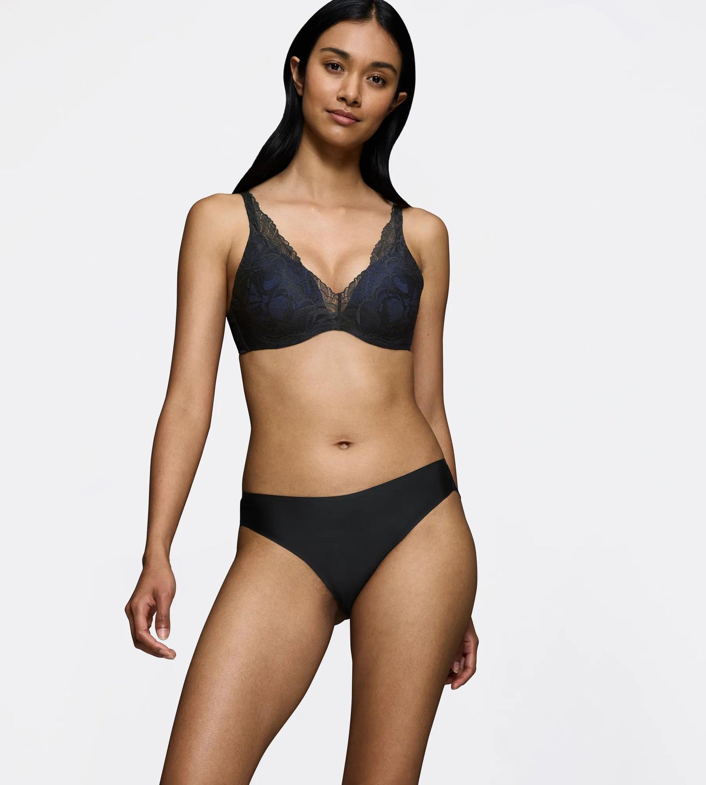 Body Make-Up Illusion Lace WP (Black)