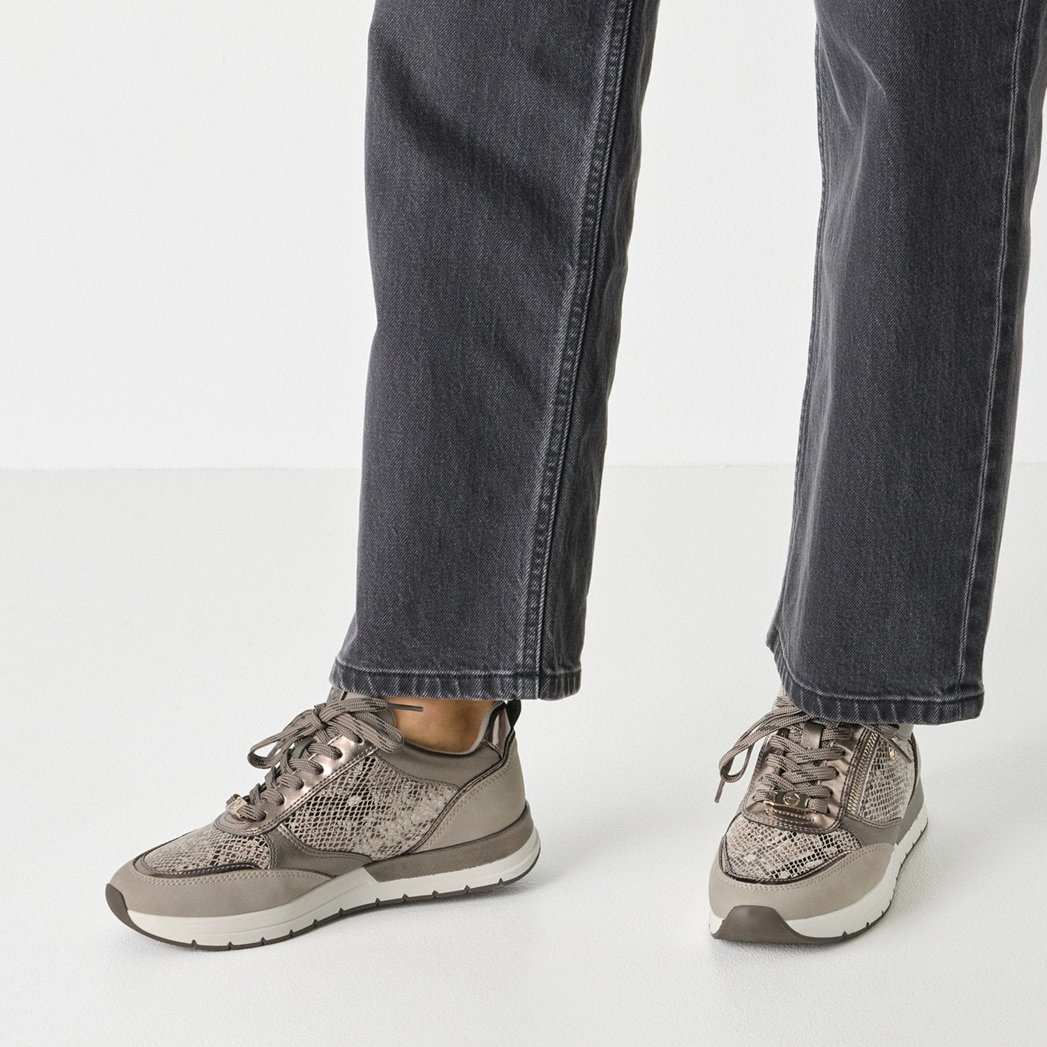 Schnürer (Taupe/snake)