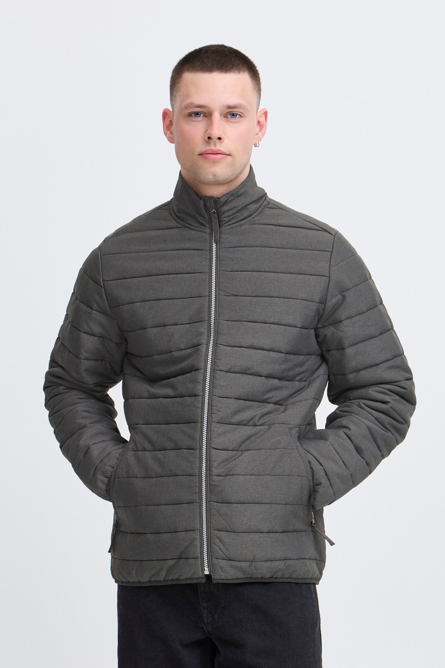 BHEDMAR puffer with stand collar (Black Melange)
