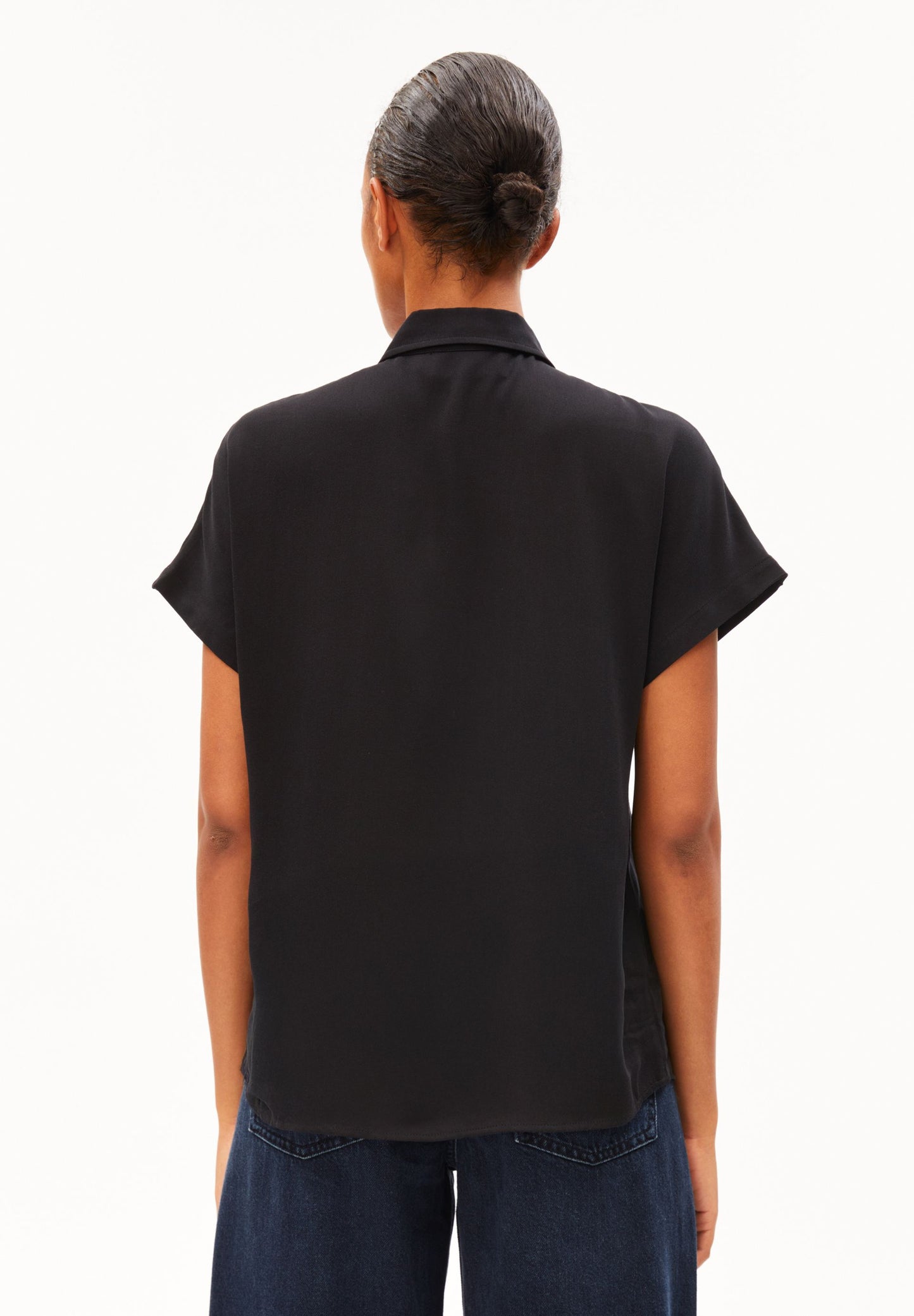 Larisaana Blouse (Black)