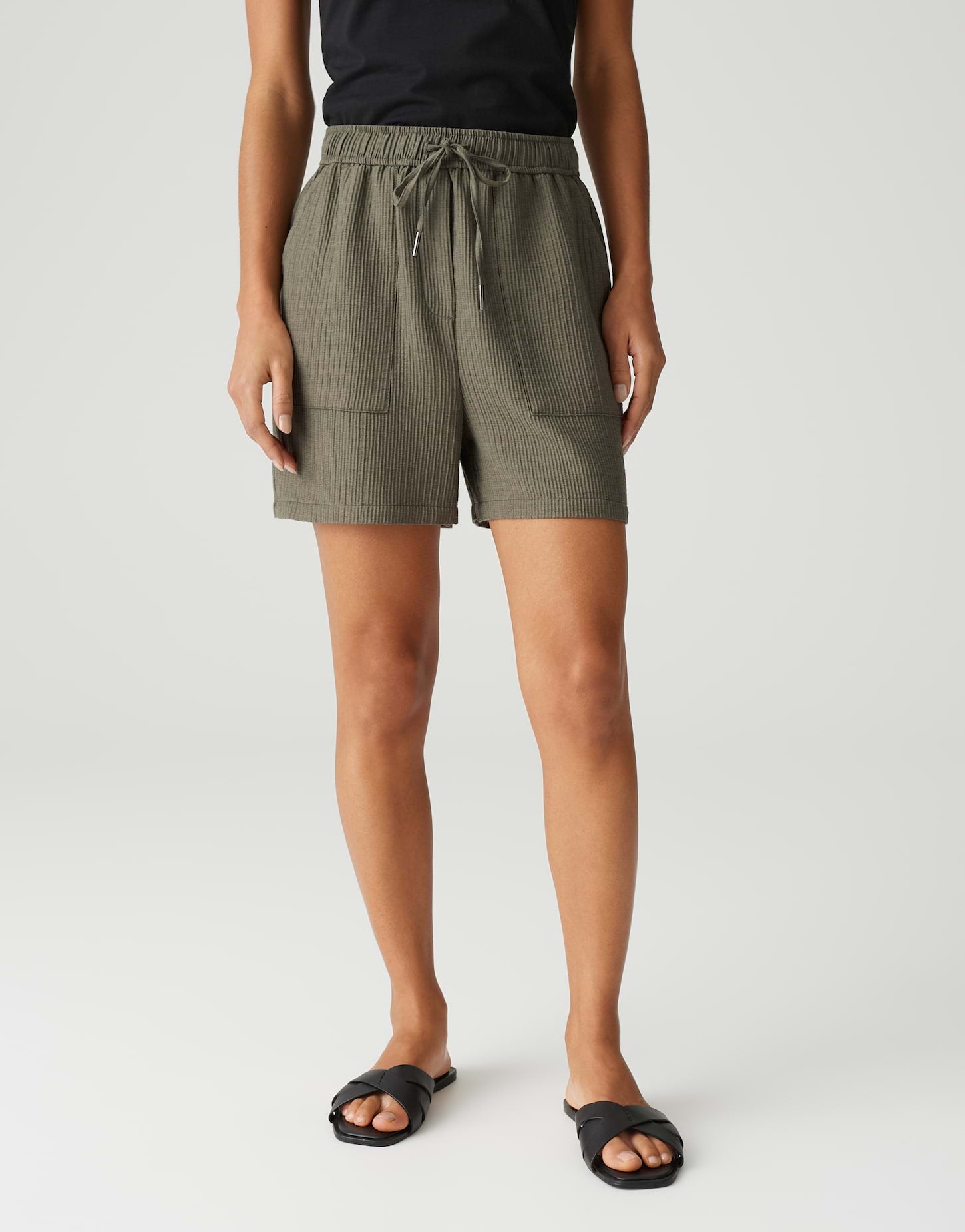 Melane shorts (Olive Leaf)