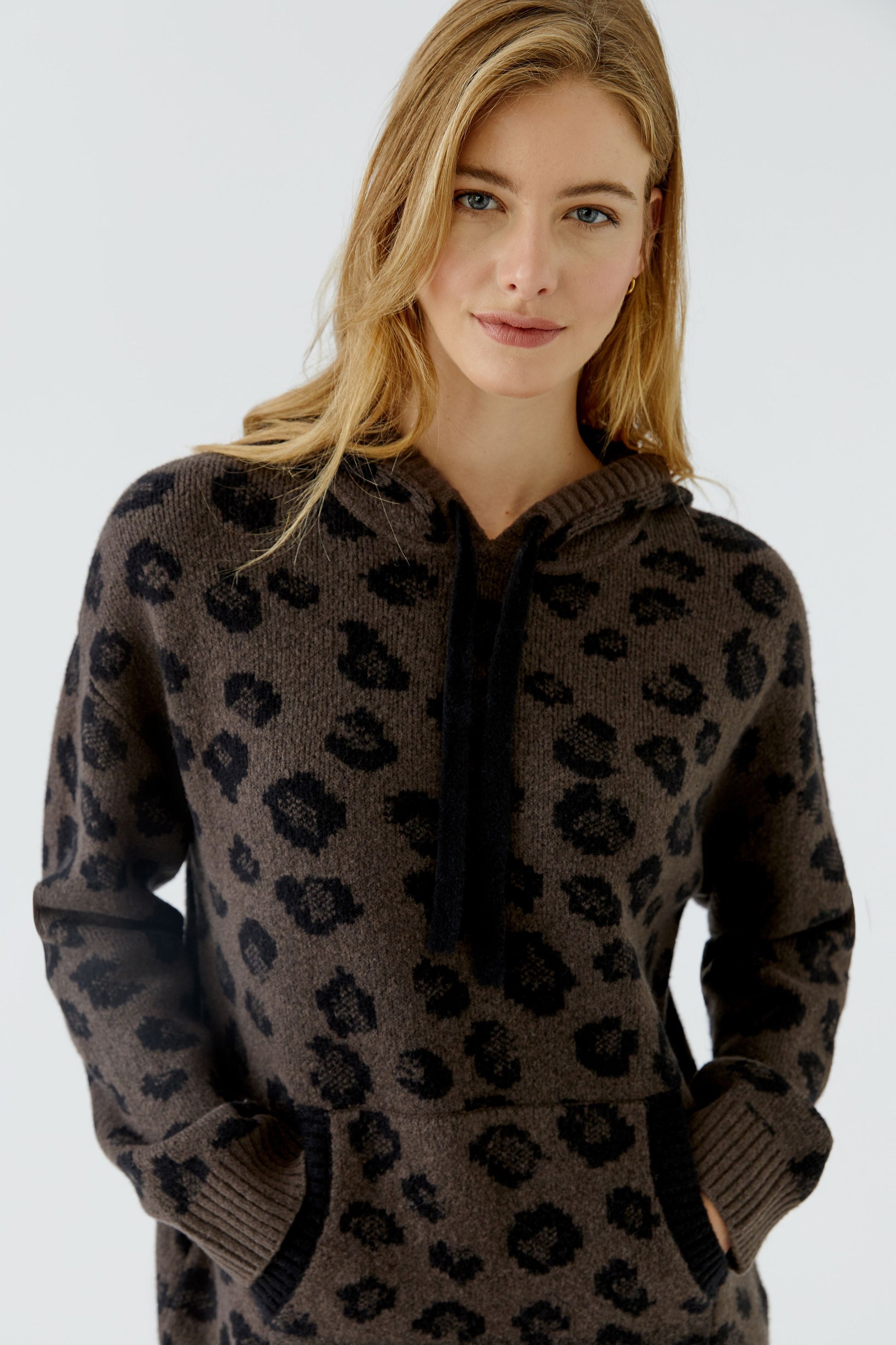 Pullover (Dk Brown Grey)