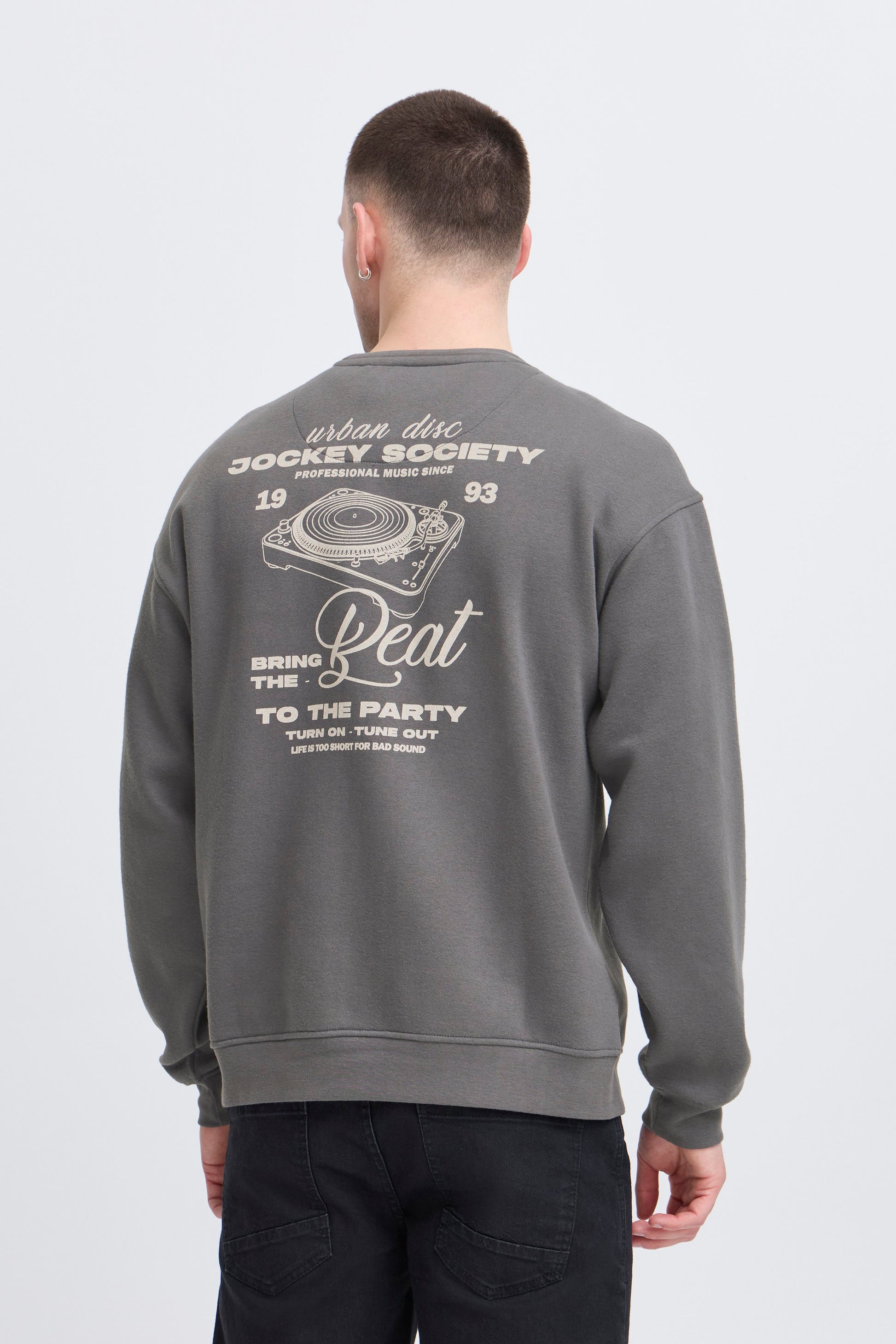 BHISMO sweatshirt (Iron Gate)