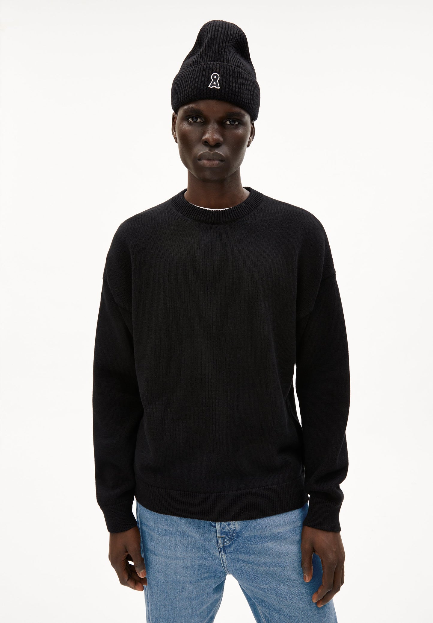 Jovaan (Black)