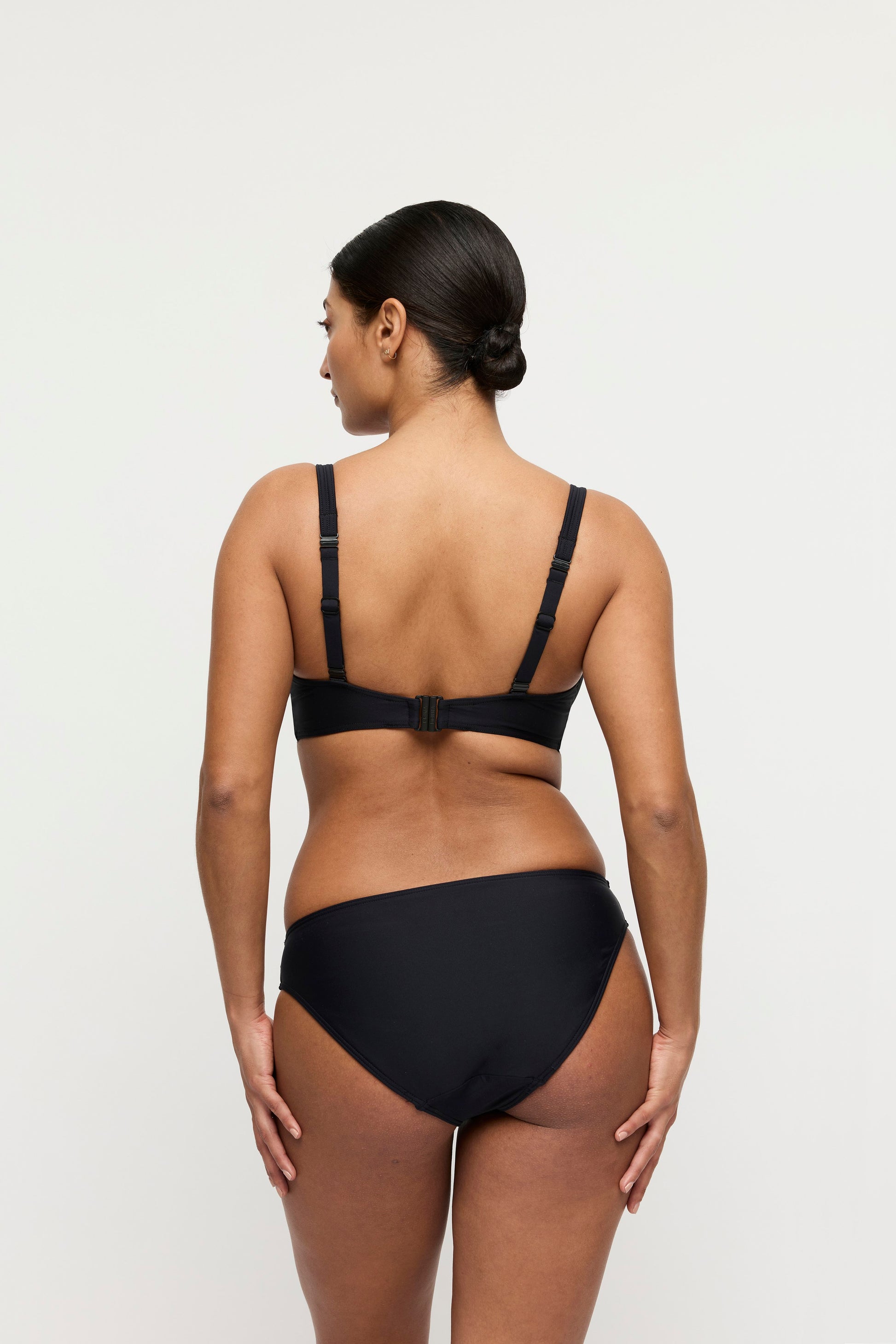 UVITA schwarz Unterlegtes Bikini-Top tief. (Zwa)