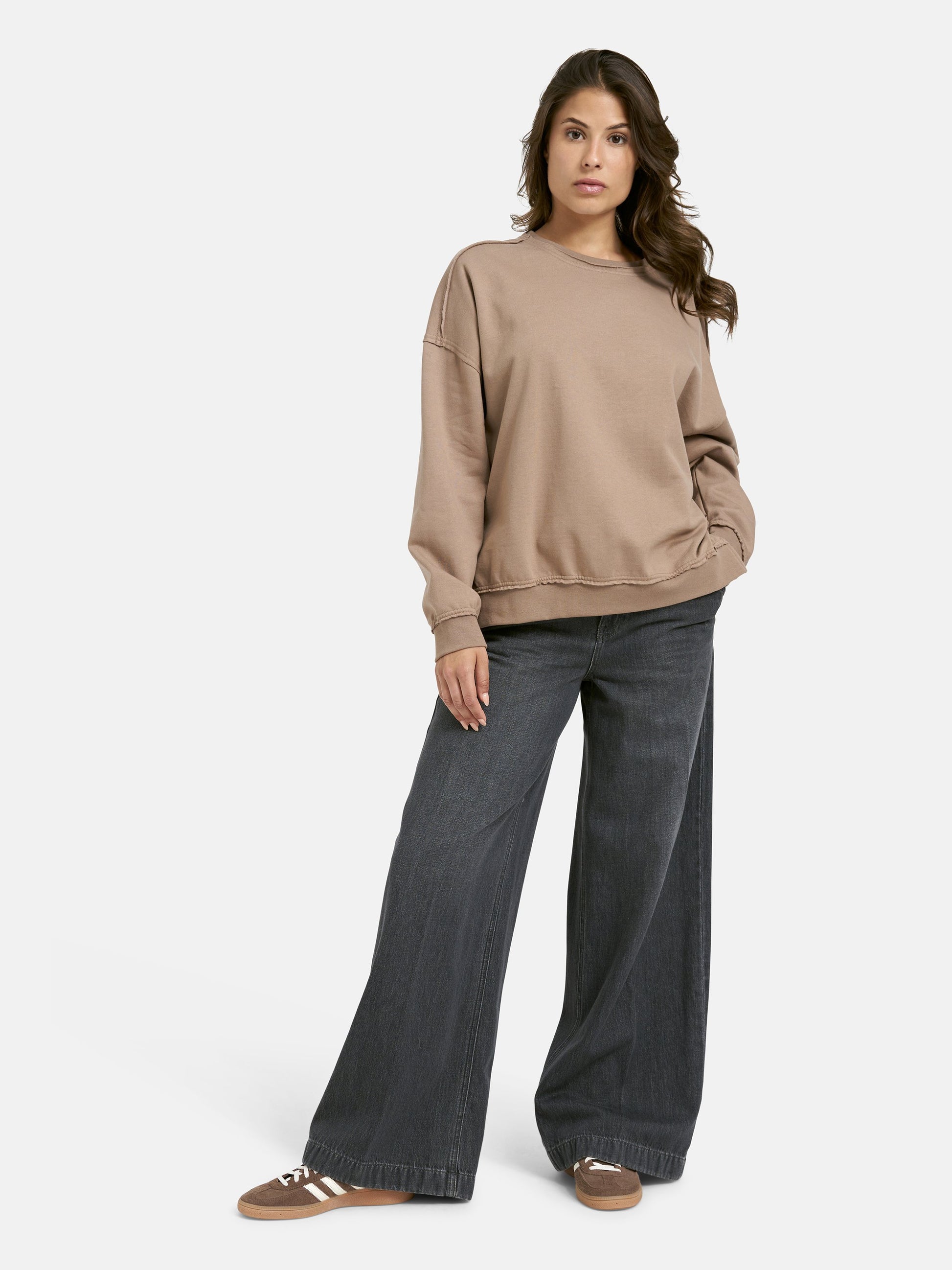 Oversize Sweatshirt Backpatch (Taupe)