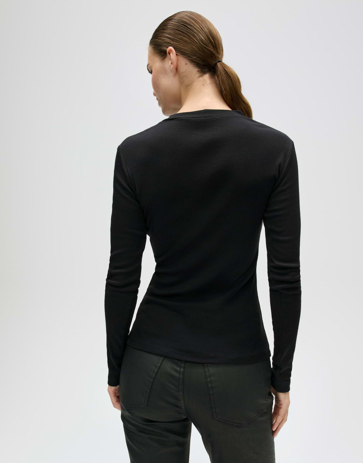 Sylivia (Black)