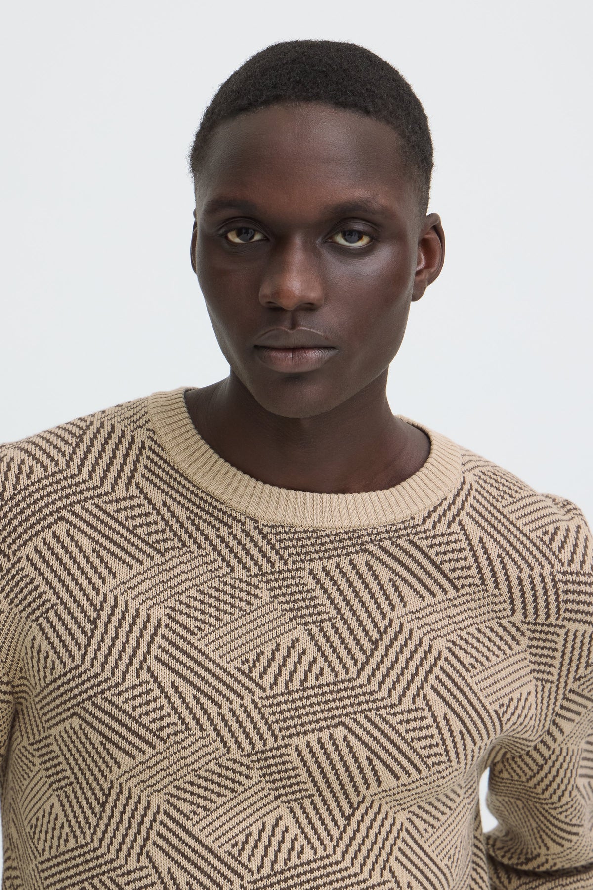 Bhcido Pullover (Crockery)