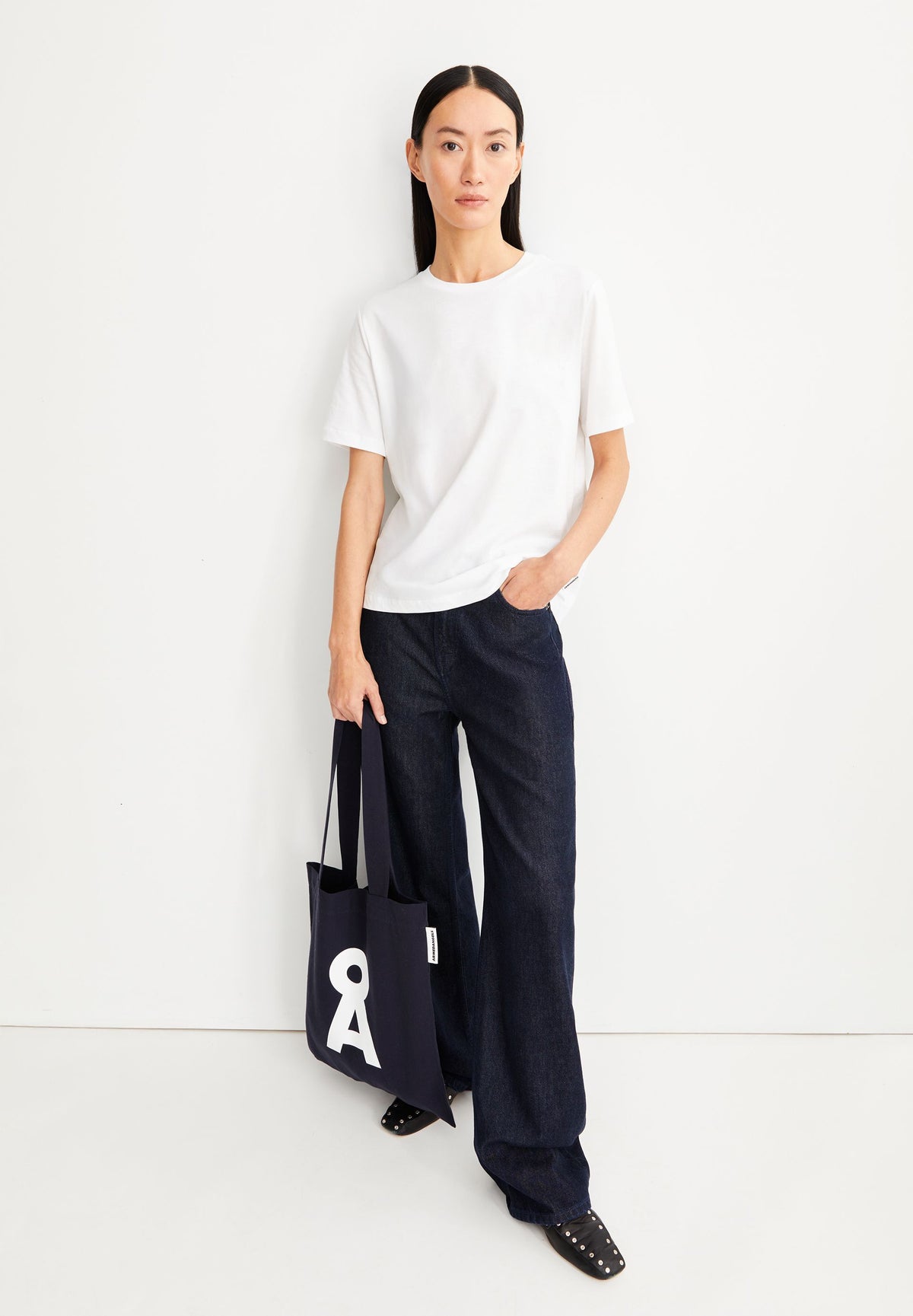 Lualaa T-shirt (White)
