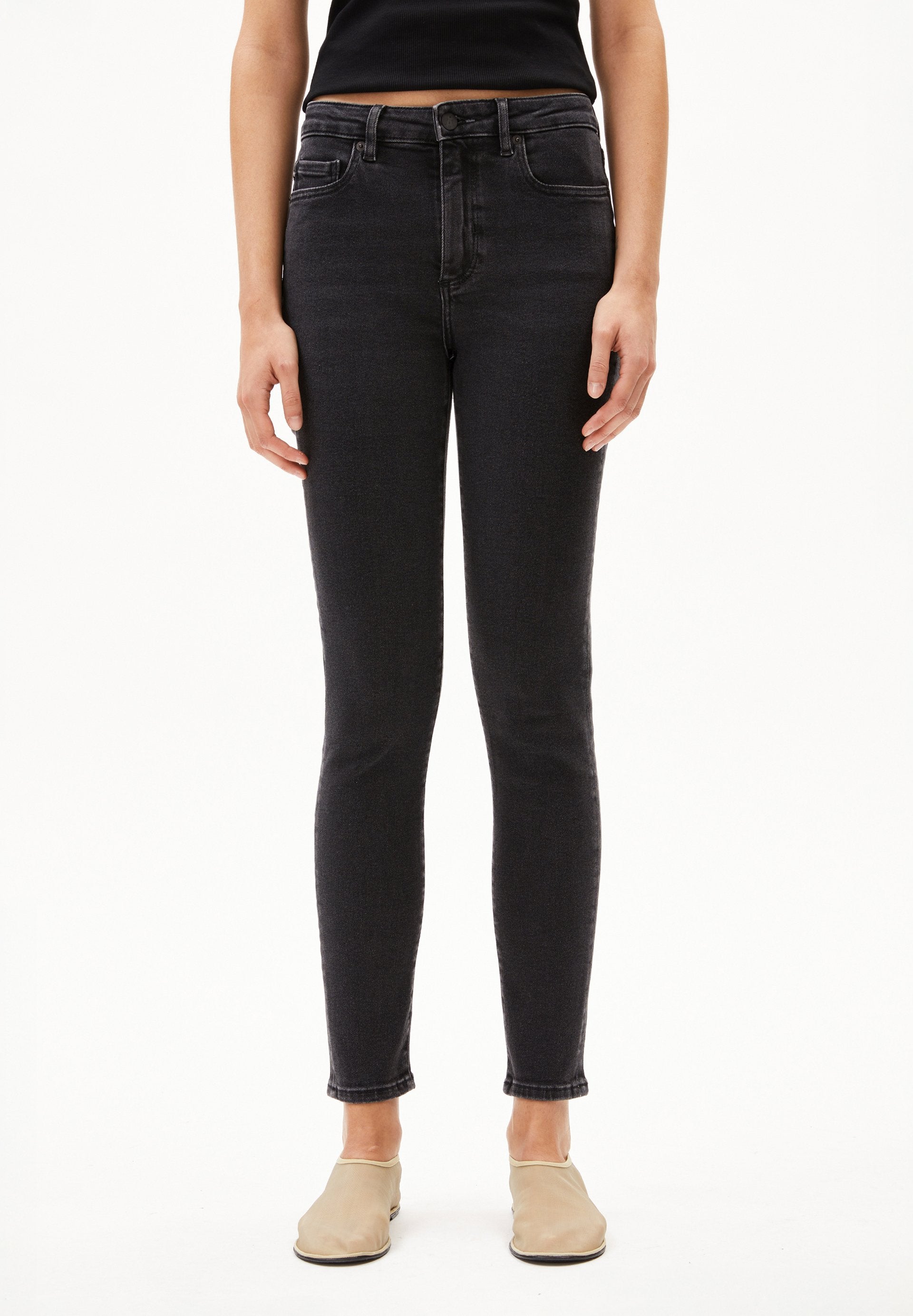 Tillaa (True Black Wash)