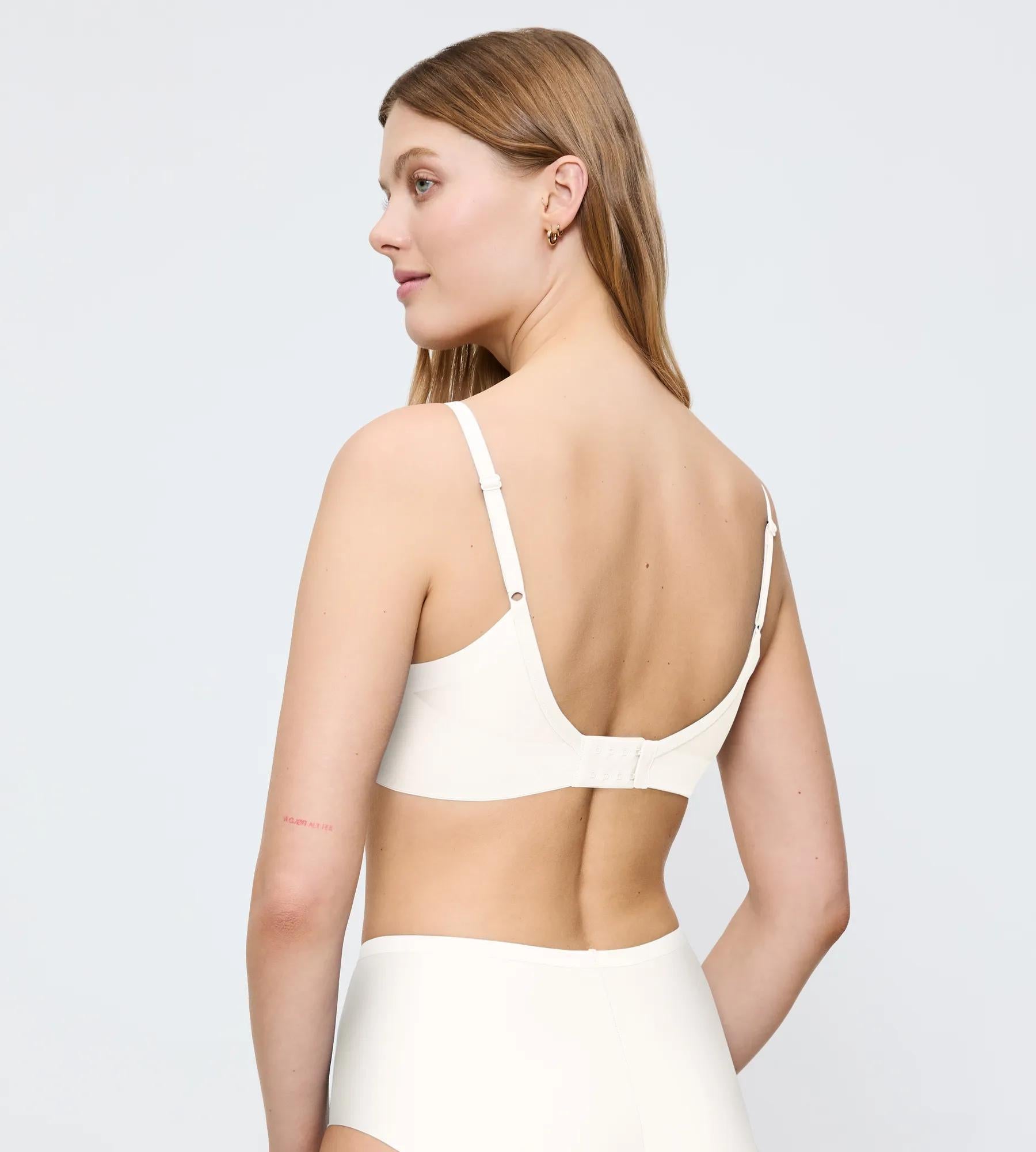 Triumph Shape Smart P (Ecru White)