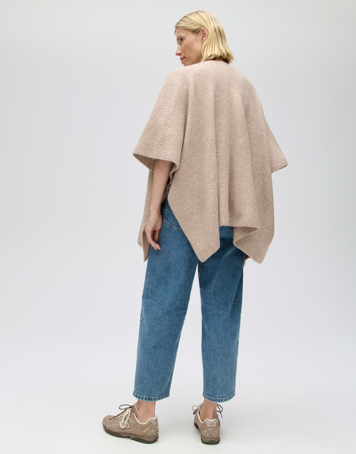 Ablanki cape (Light Mocca)