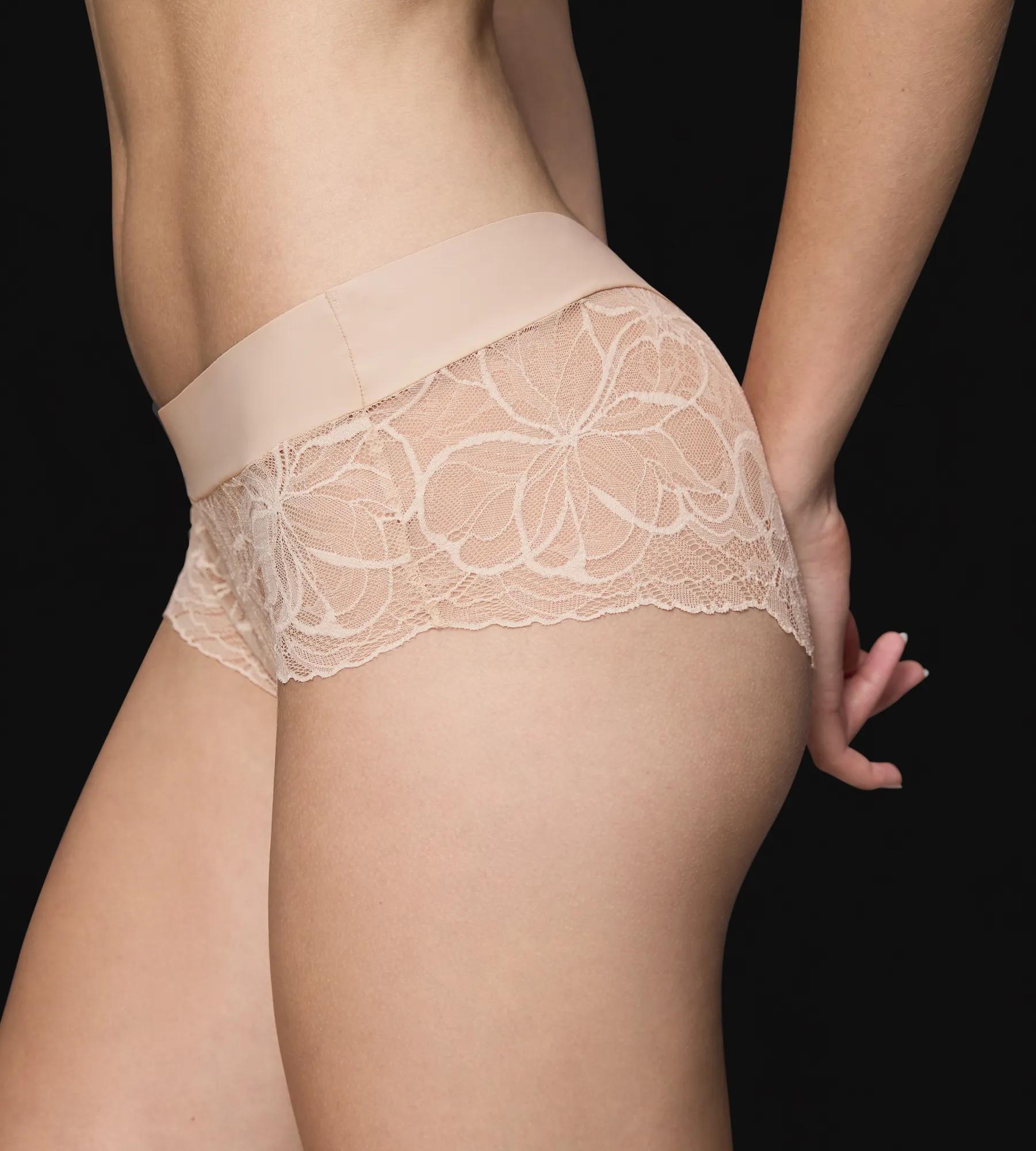 Body Make-Up Illusion Lace Shorty (00nz Nude Beige)