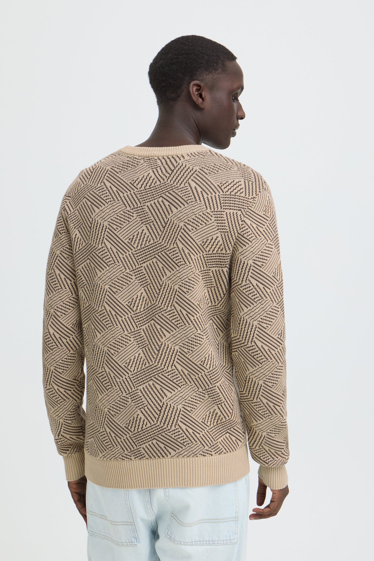 Bhcido Pullover (Crockery)