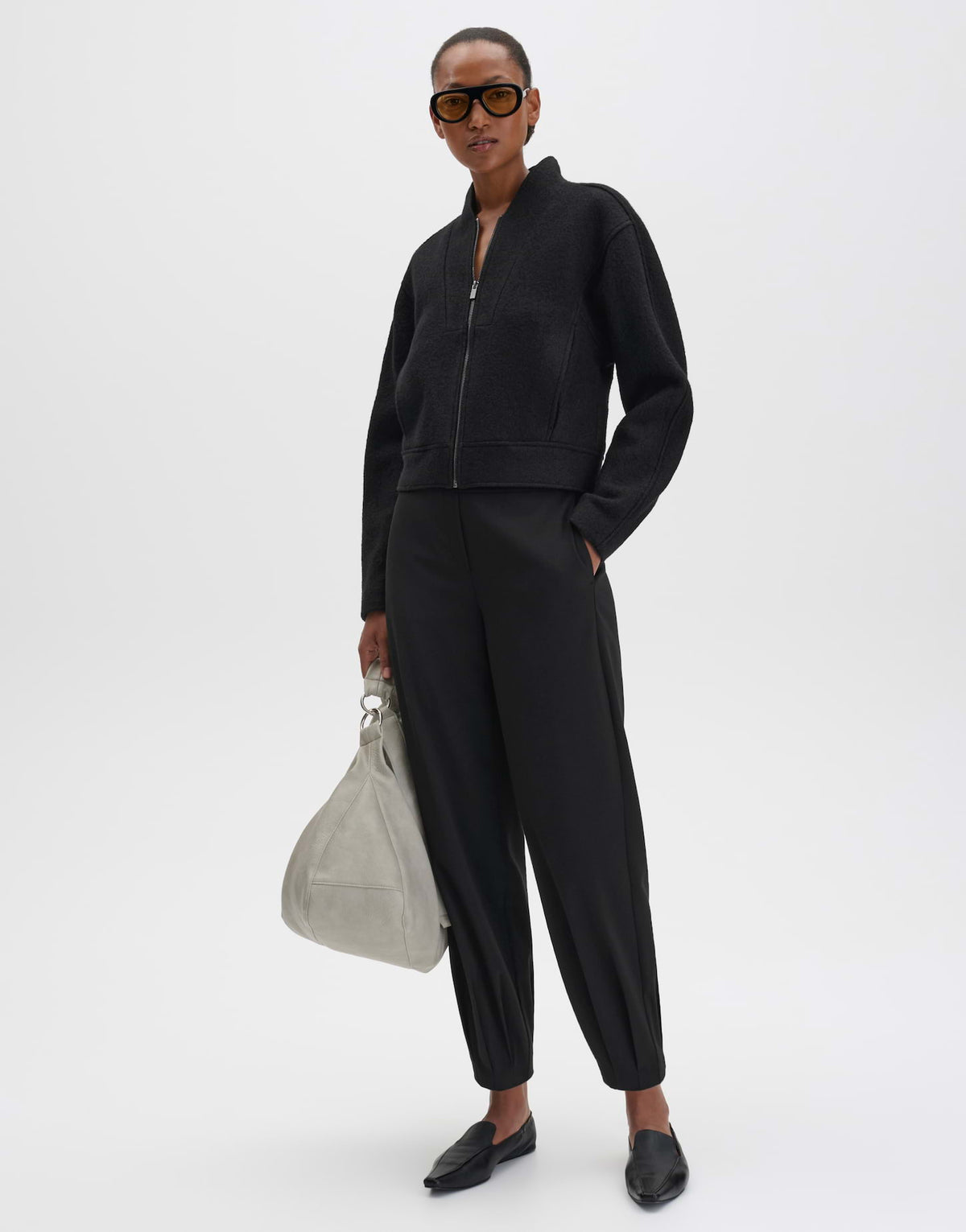 Nuvera (Black)