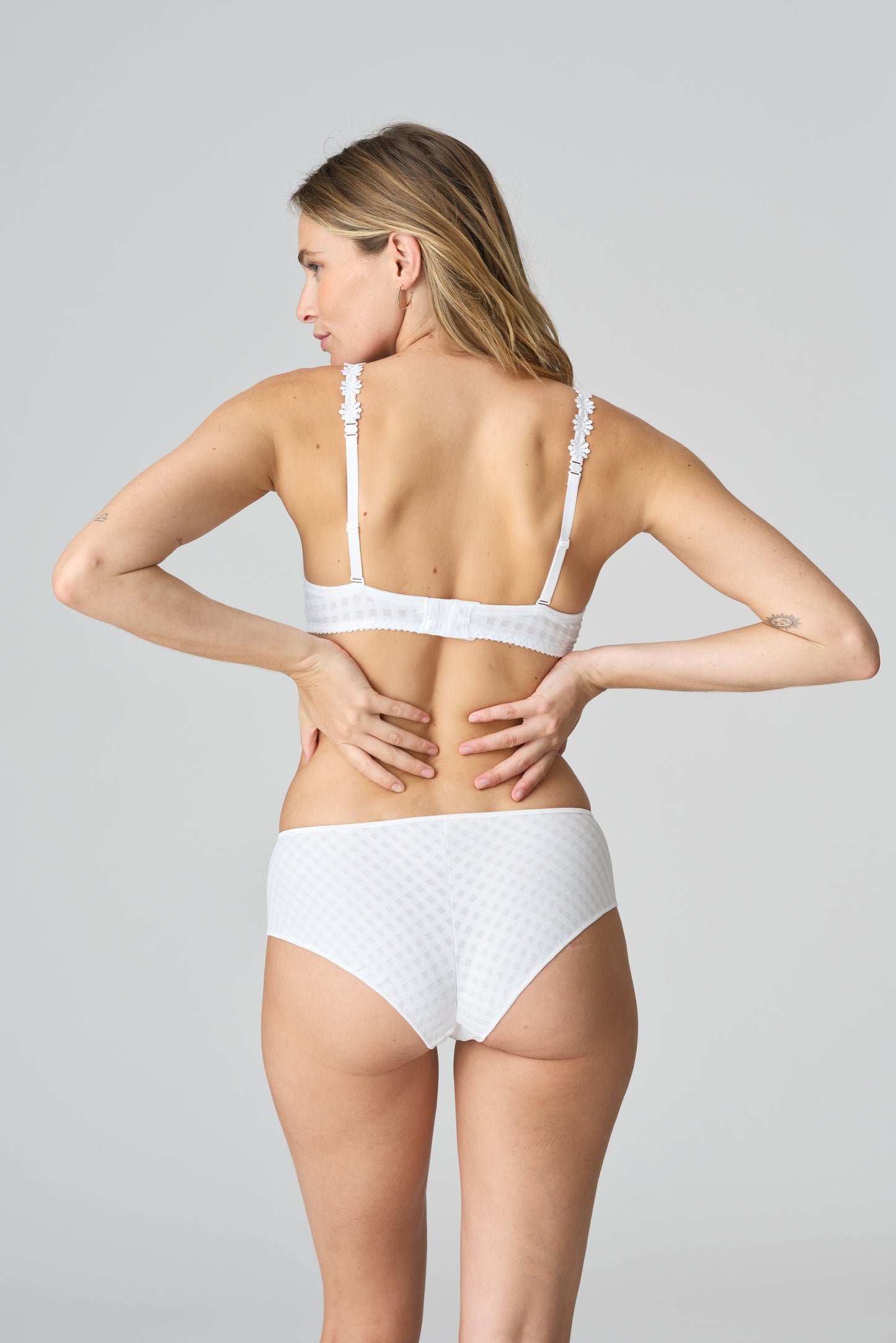 AVERO weiss Hotpants (Wit)